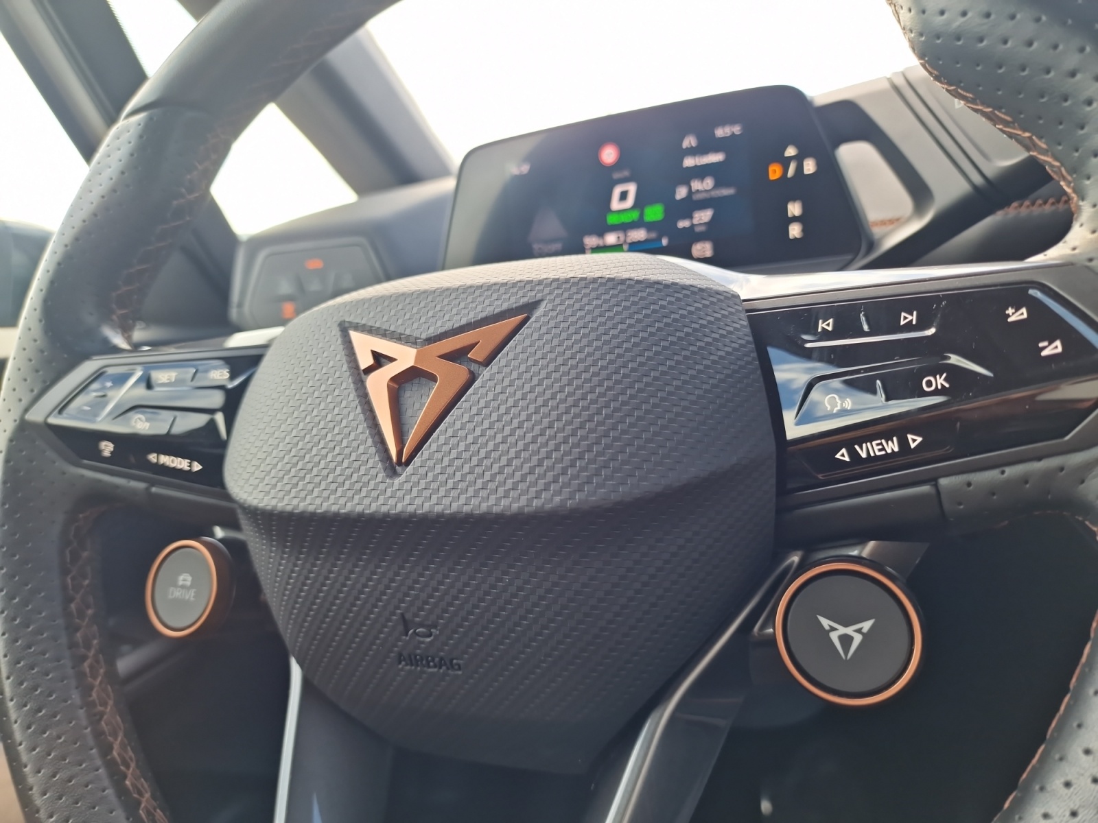 CUPRA Born 77 kWh e-Boost 231PS Reichweite 548 km-image-16