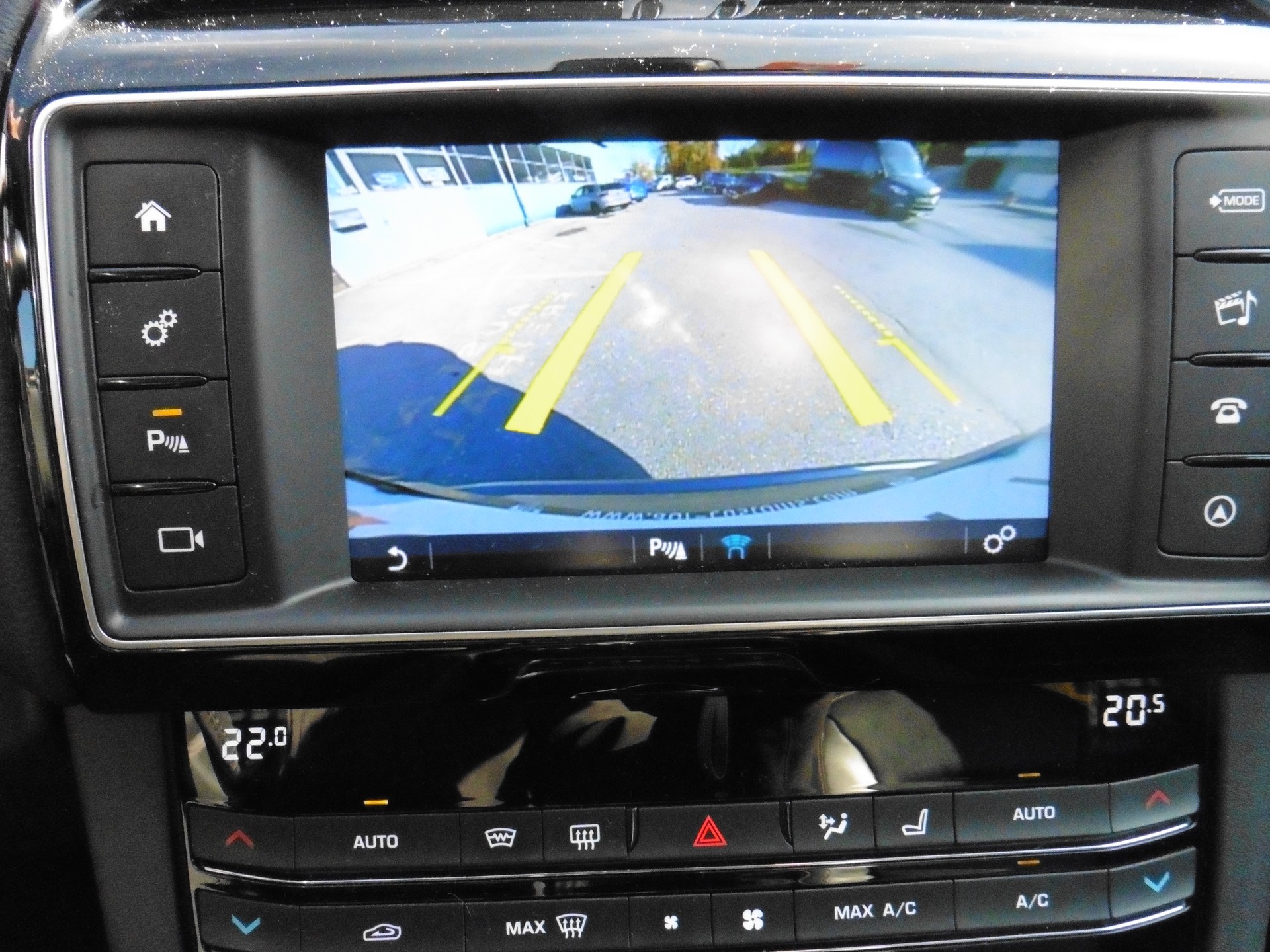JAGUAR F-Pace 25d Prestige AWD Automatik-image-15