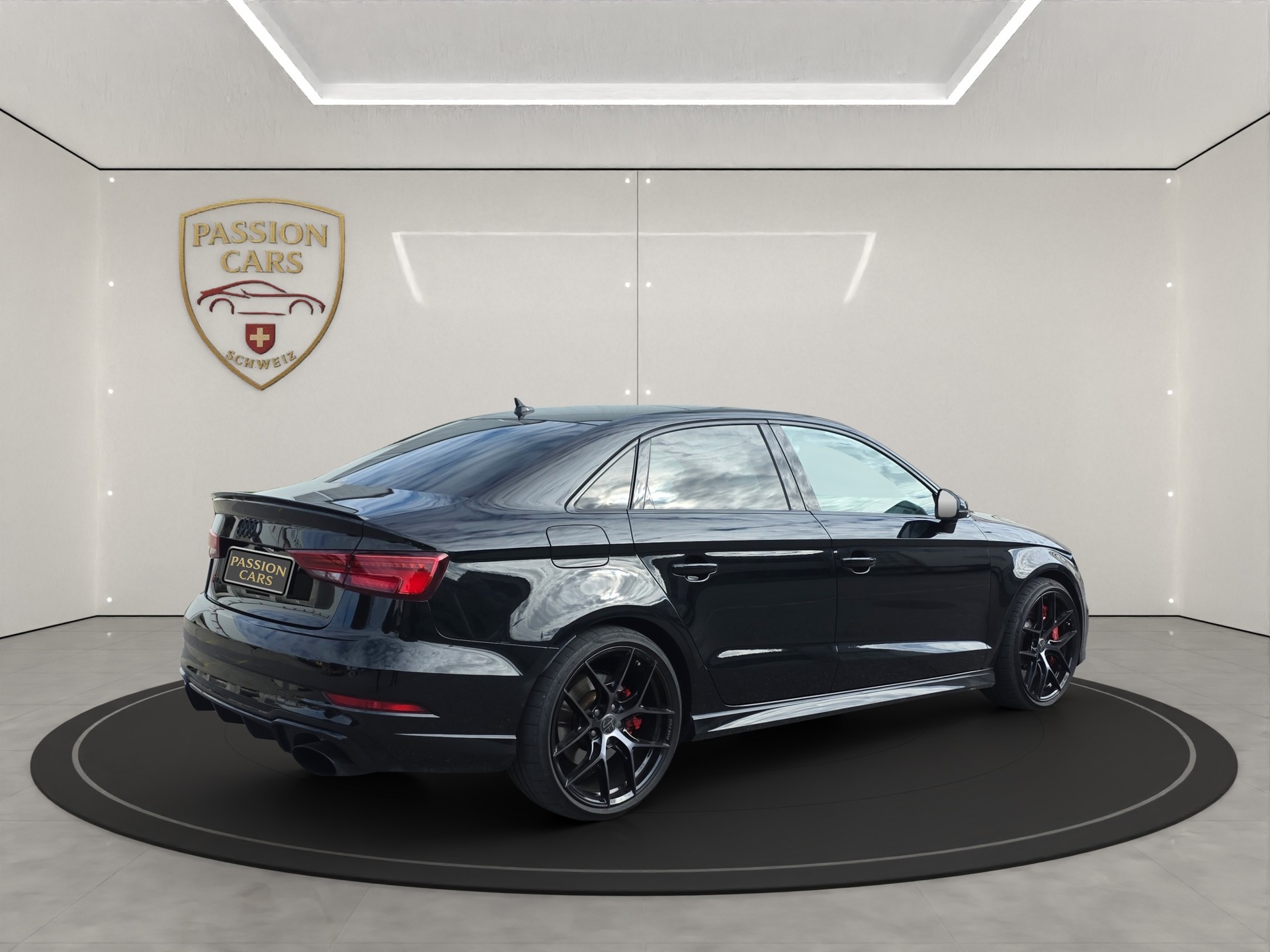 AUDI RS3 Limousine 2.5 TSI quattro S-tronic-image-4