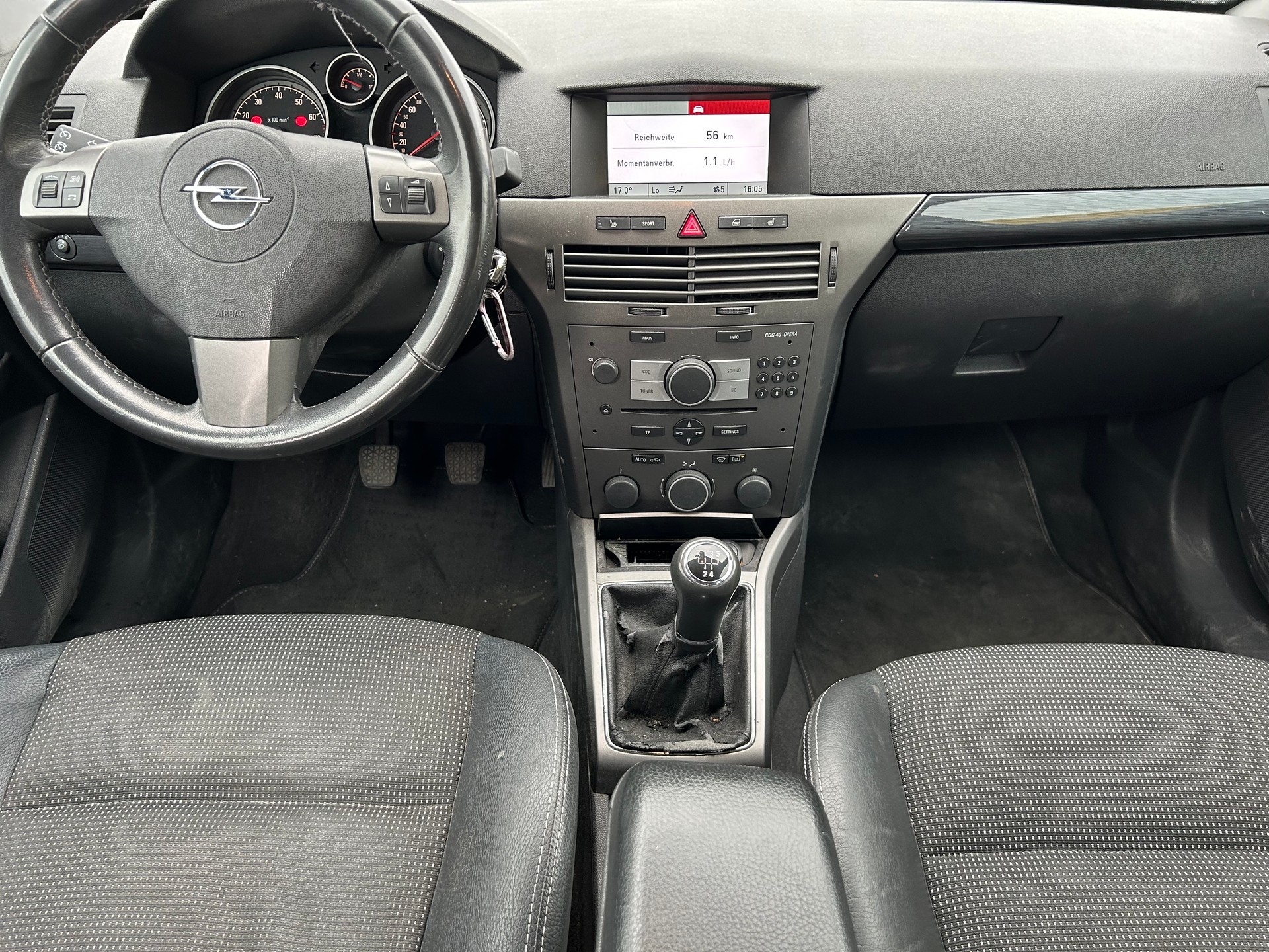 OPEL Astra 1.8i 16V Essentia-image-11