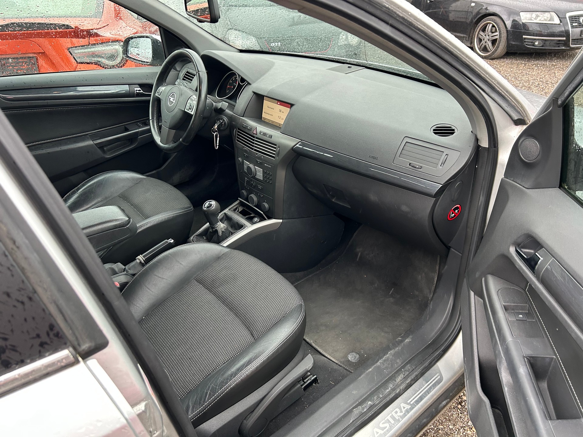 OPEL Astra 1.8i 16V Essentia-image-14