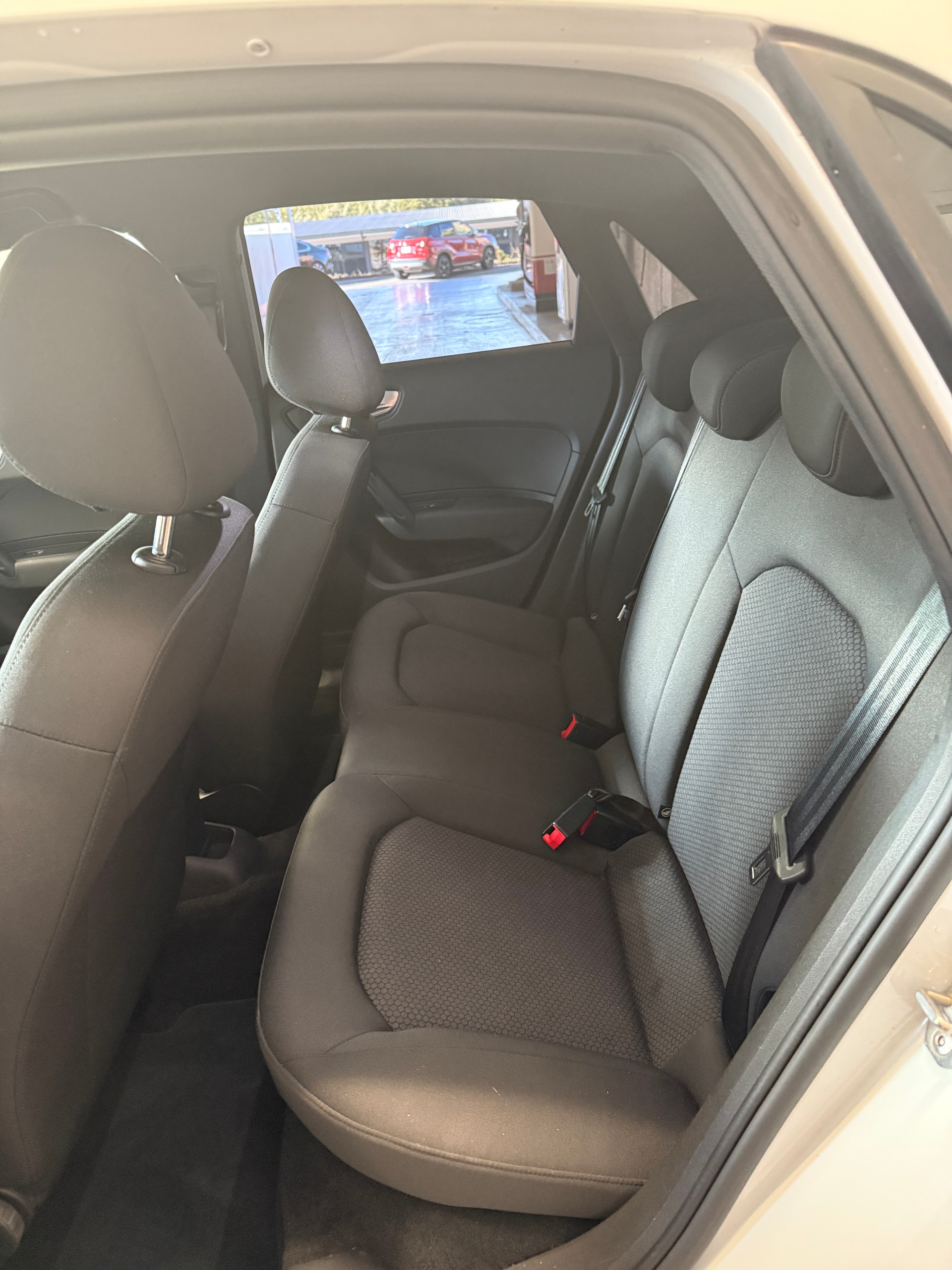 AUDI 1.0 TFSI ultra S-Tronic-image-5