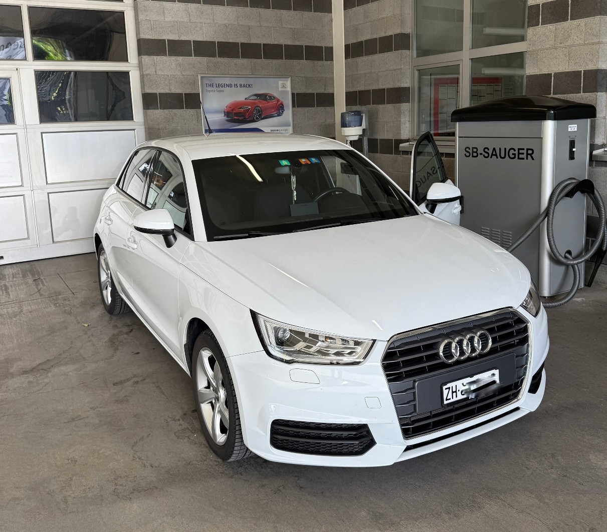 AUDI 1.0 TFSI ultra S-Tronic-image-0