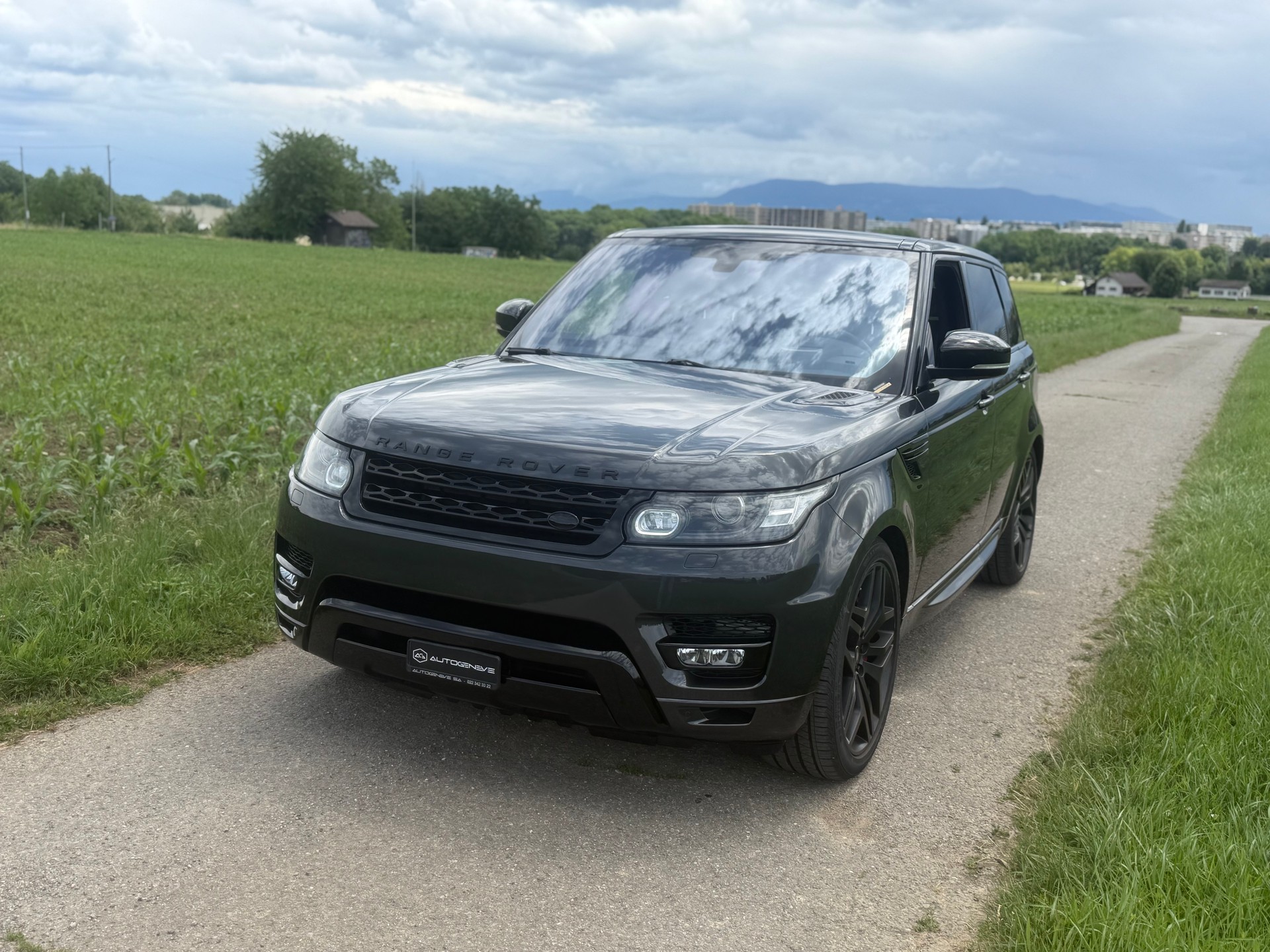 LAND ROVER Range Rover Sport 3.0 SDV6 Autobiography Automatic-image-1