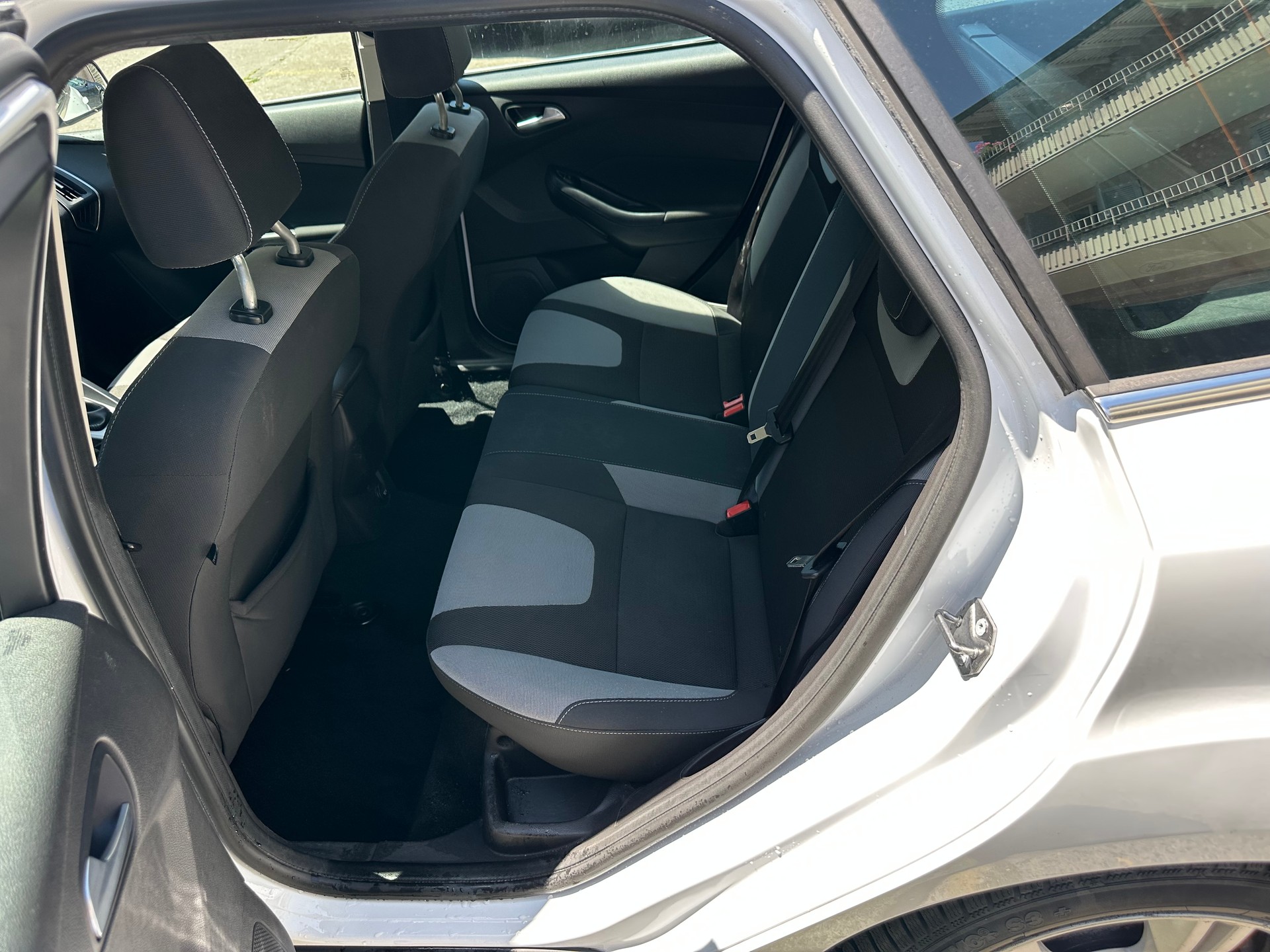 FORD Focus 1.0 SCTi Trend-image-8