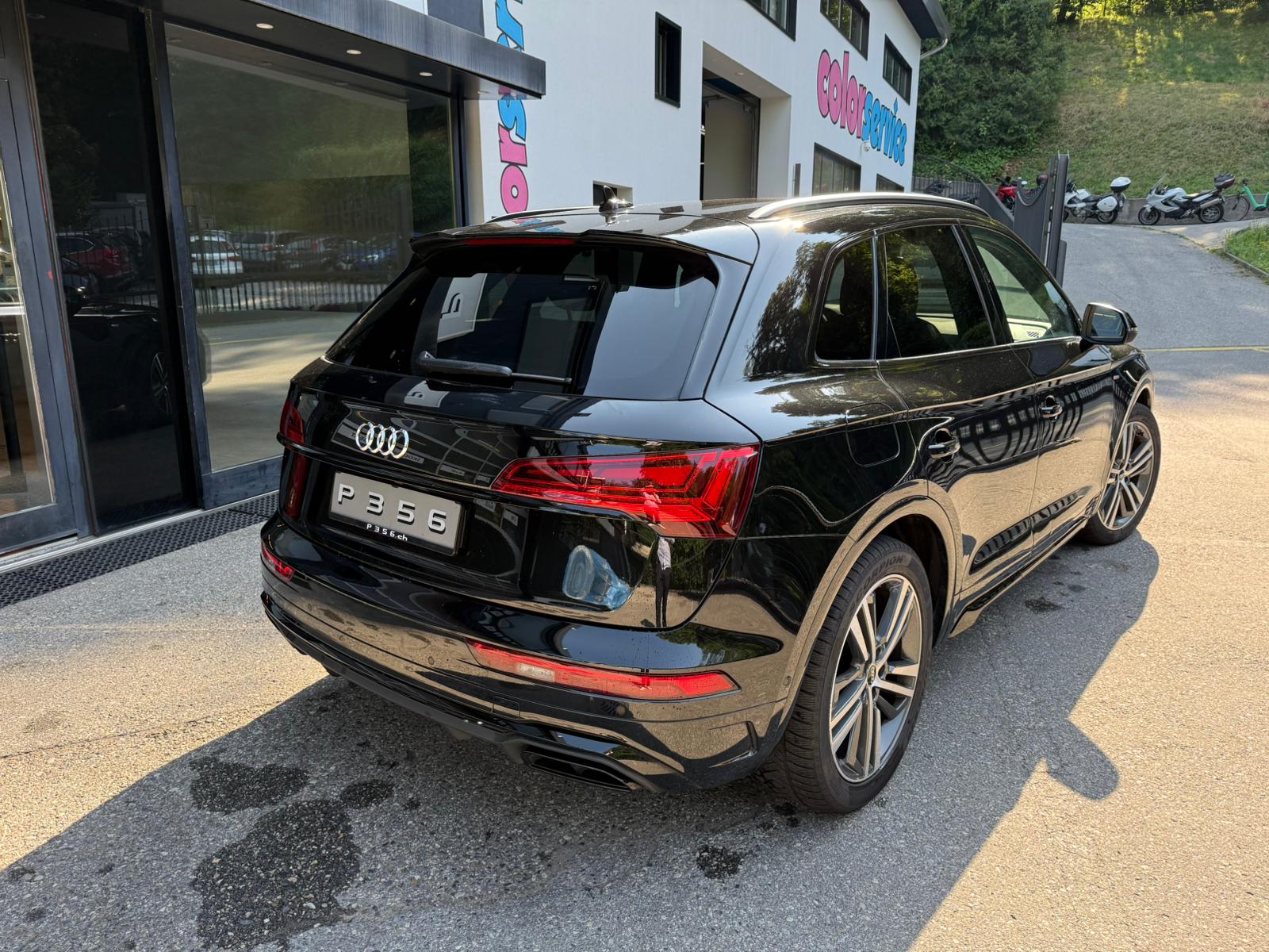 AUDI Q5 50 TFSI e PHEV S line quattro S-tronic-image-4
