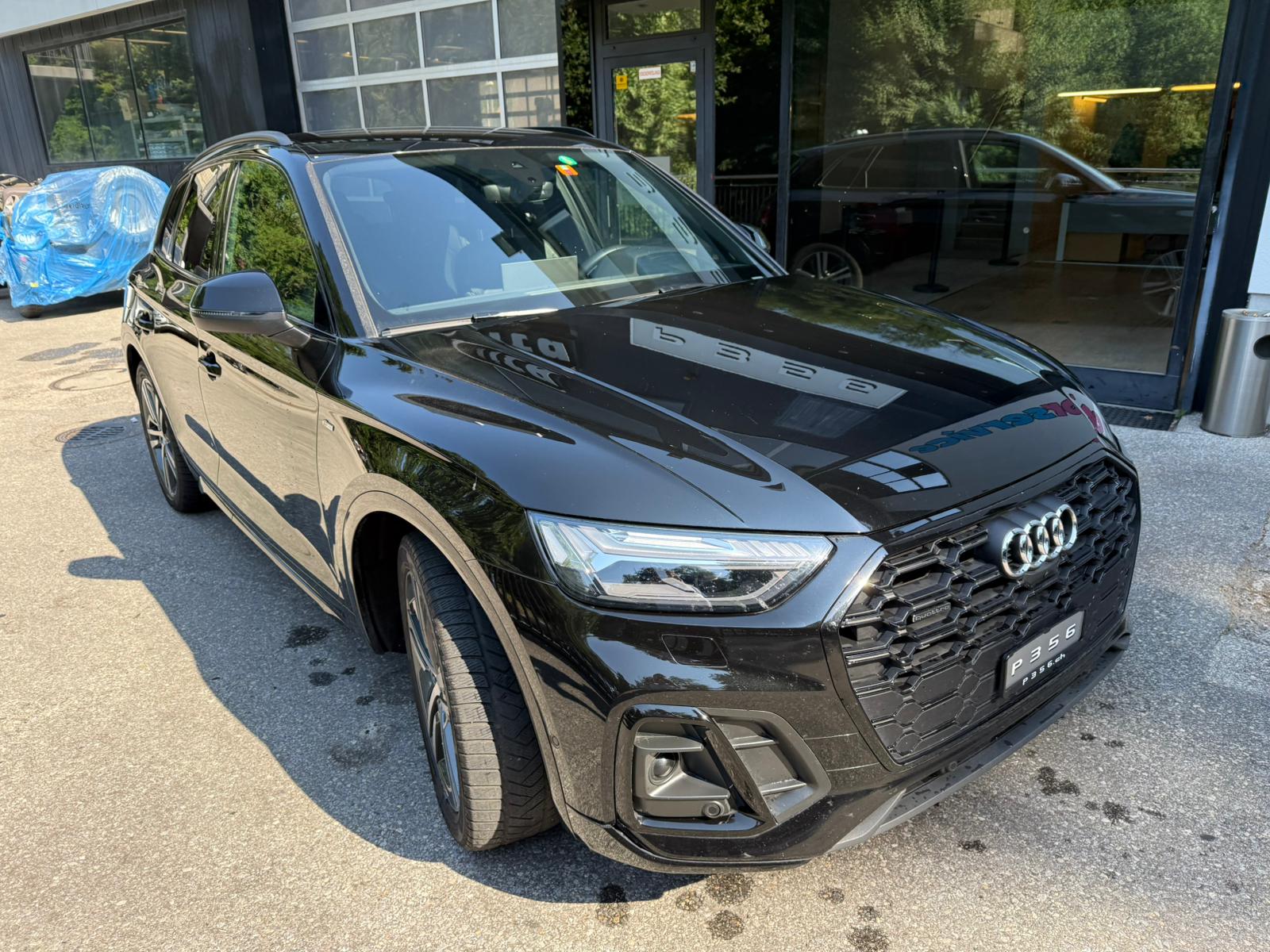 AUDI Q5 50 TFSI e PHEV S line quattro S-tronic-image-2