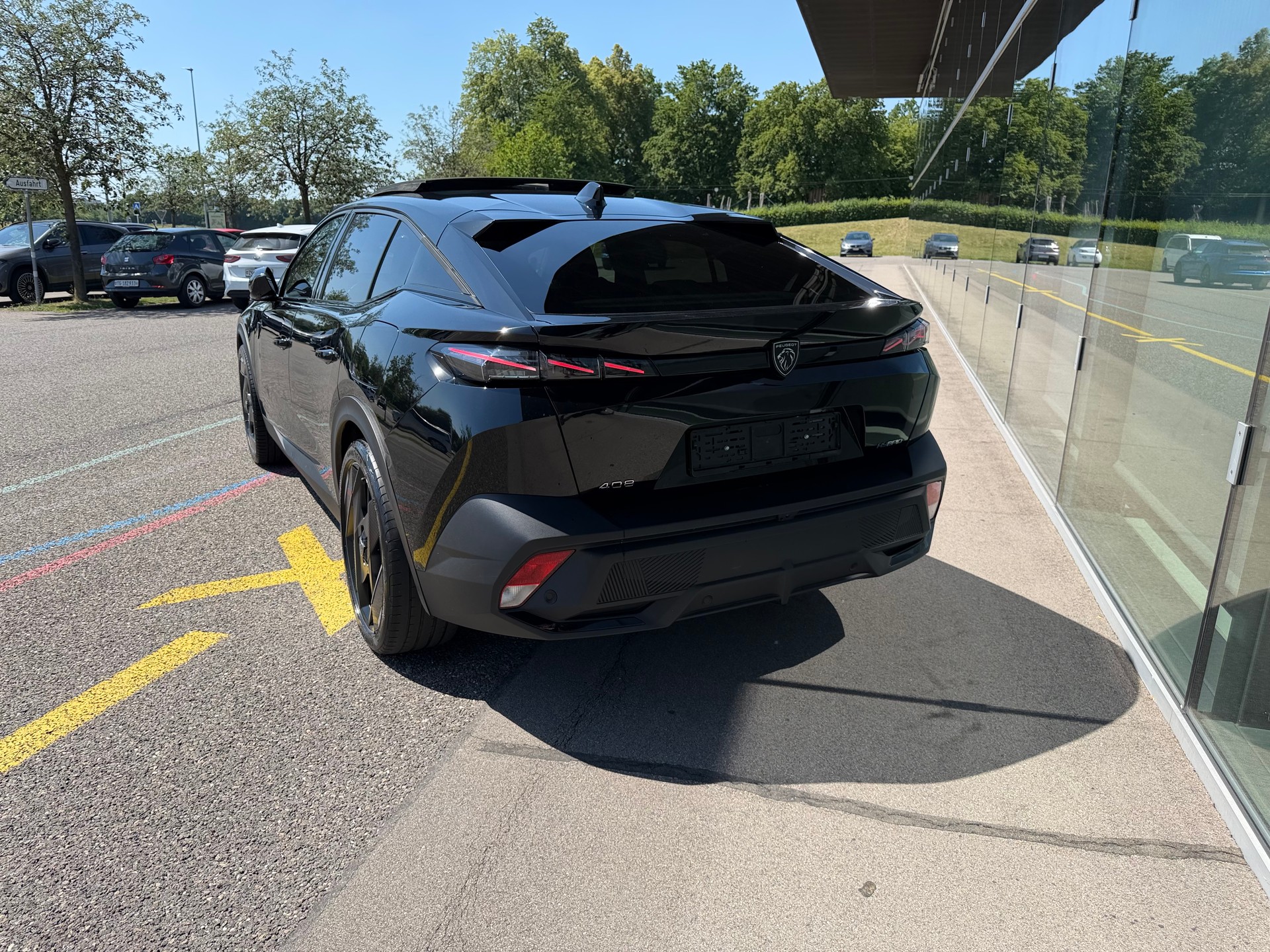 PEUGEOT 408 1.6 PHEV 225 GT SPORT - PANORAMA - ANHÄNGERKUPPLUNG-image-3