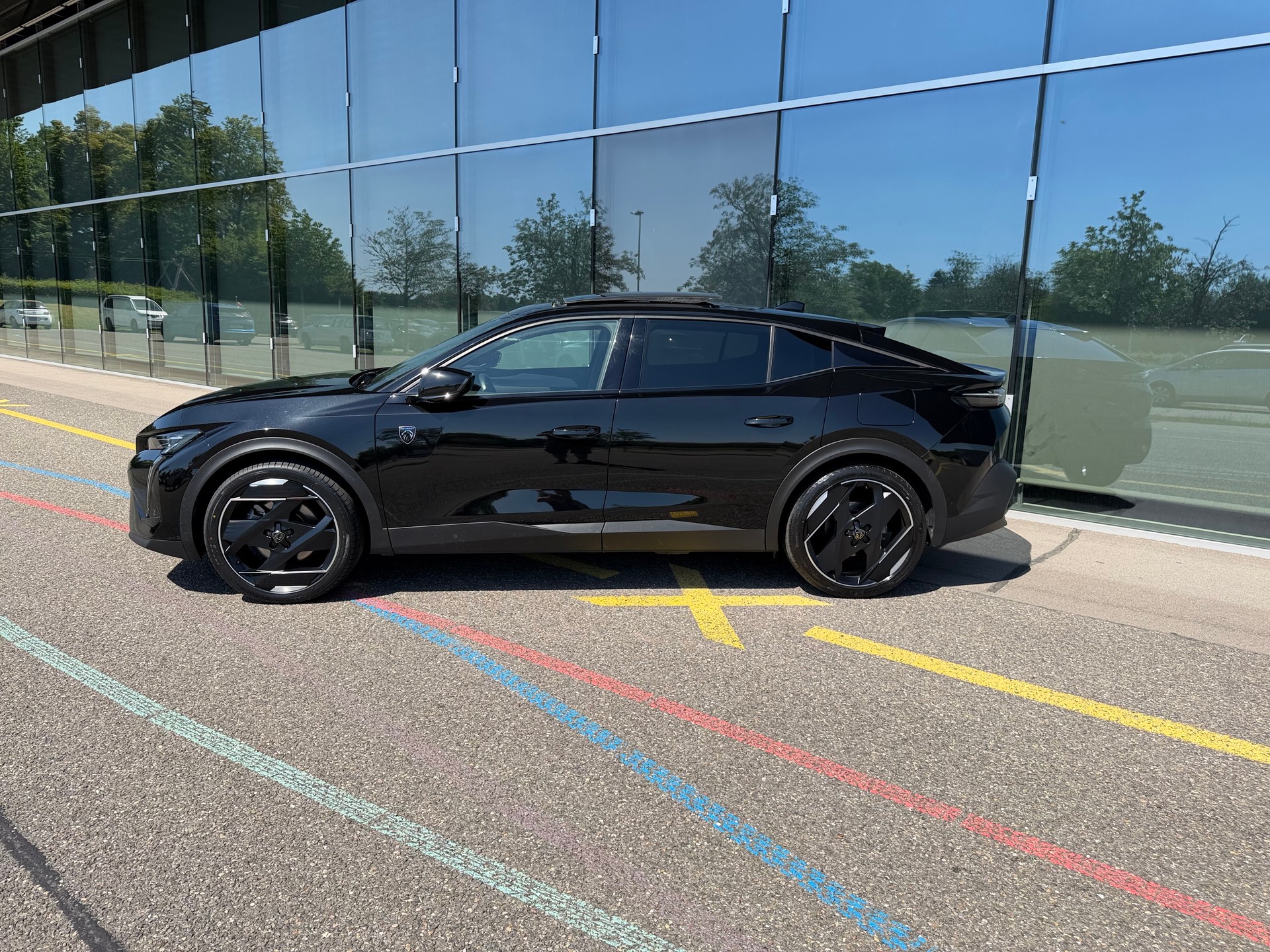 PEUGEOT 408 1.6 PHEV 225 GT SPORT - PANORAMA - ANHÄNGERKUPPLUNG-image-1