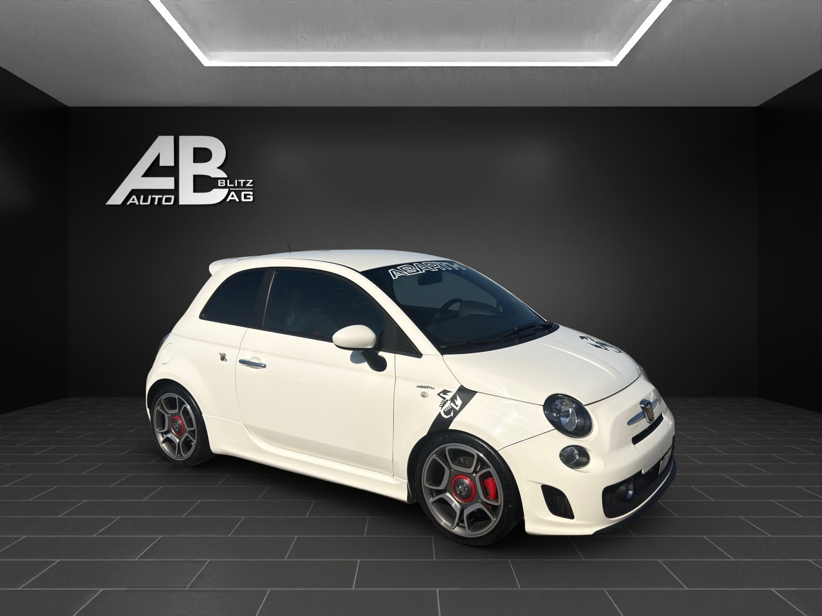 FIAT 500 1.4 16V Turbo Abarth mit 135 PS-image-5