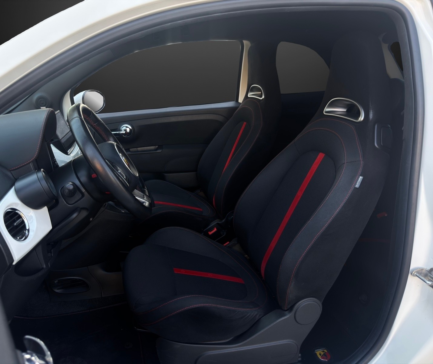 FIAT 500 1.4 16V Turbo Abarth mit 135 PS-image-6