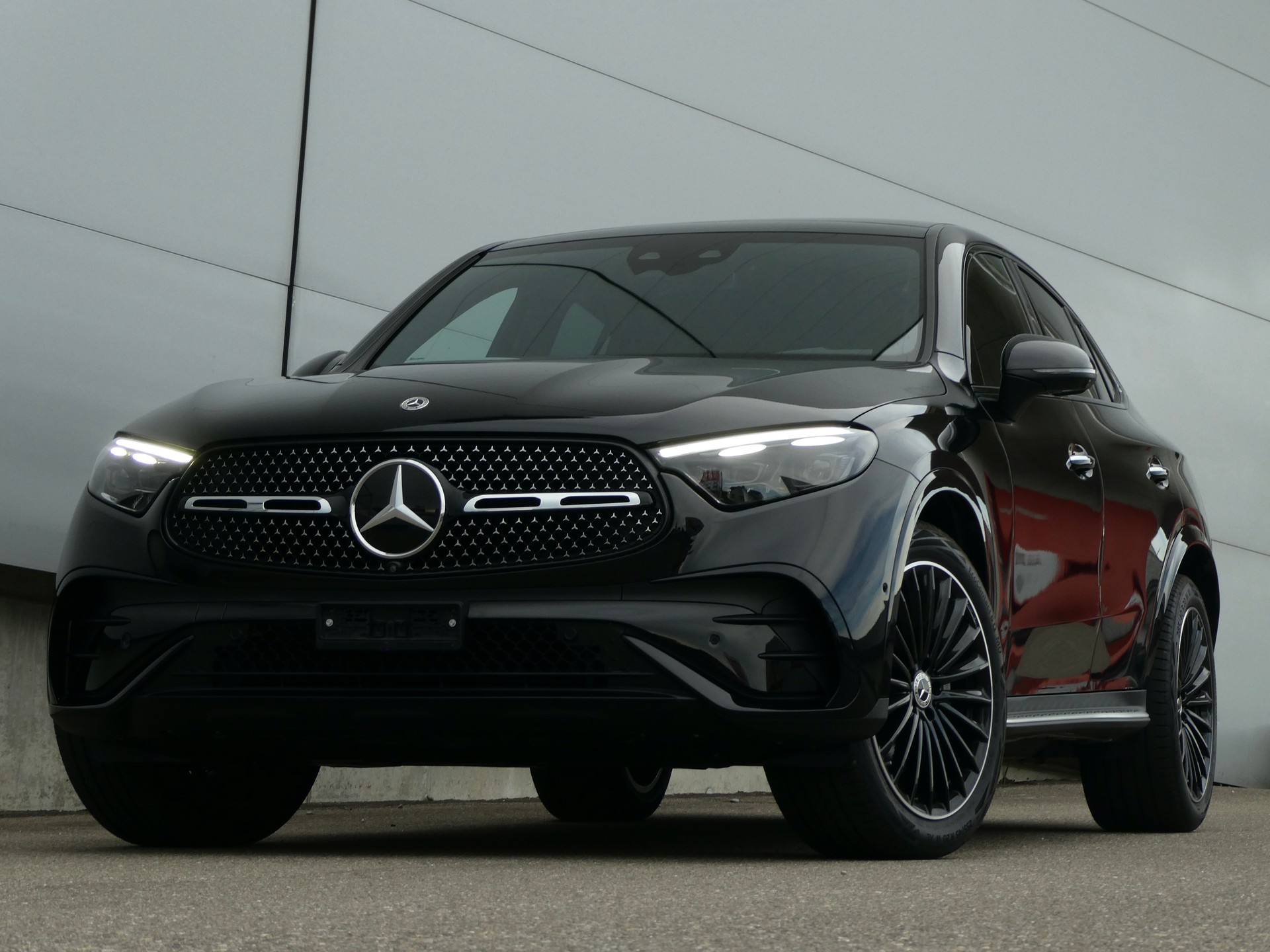 MERCEDES-BENZ GLC 300 d 4Matic AMG Line 9G-Tronic-image-0