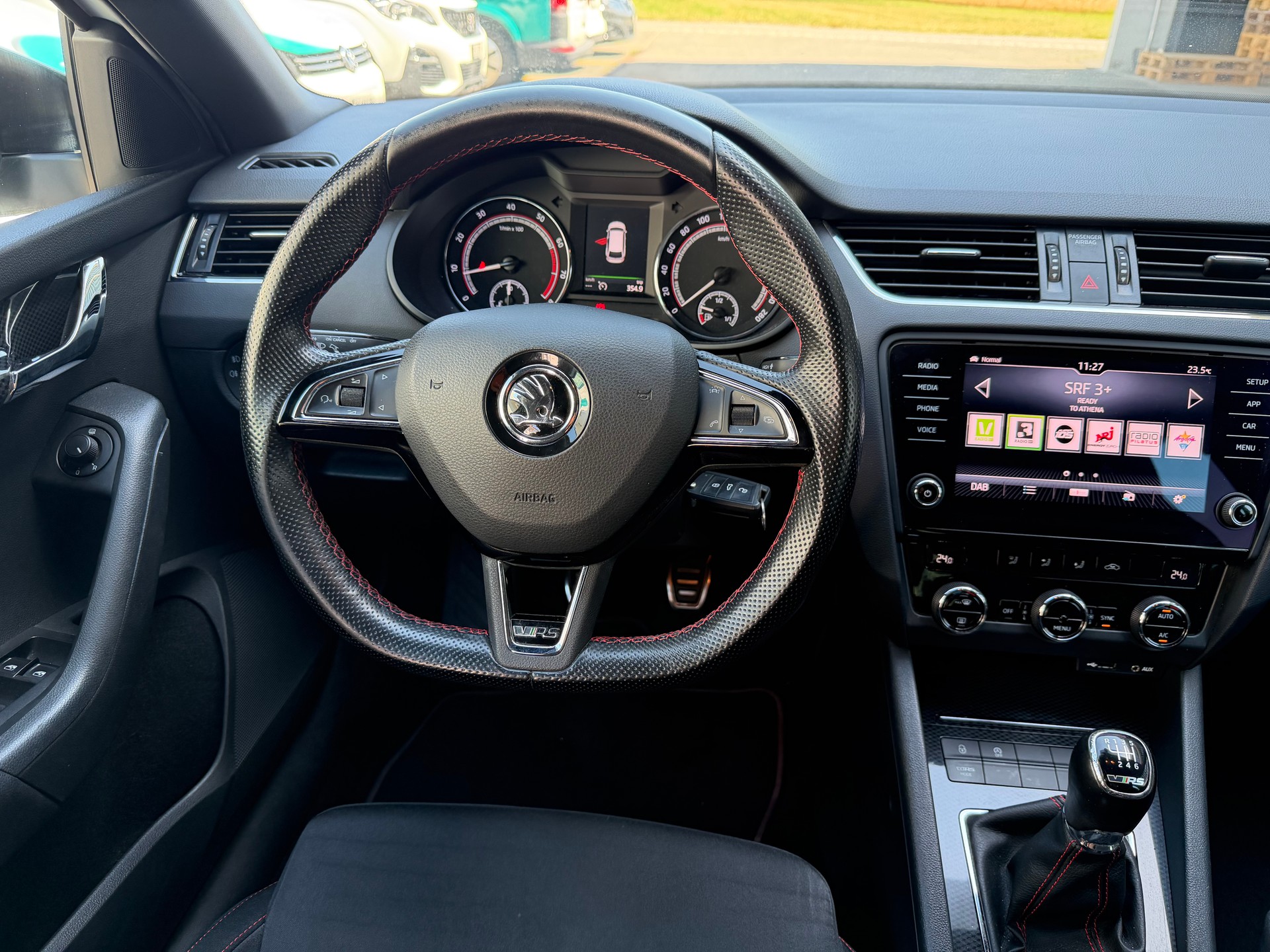 SKODA Octavia Combi 2.0 TSI RS-image-26
