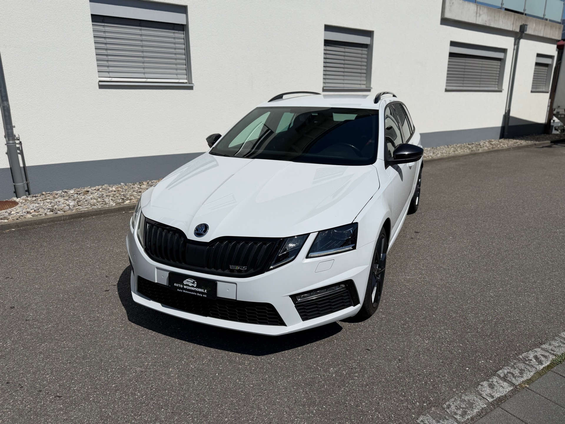 SKODA Octavia Combi 2.0 TSI RS-image-7