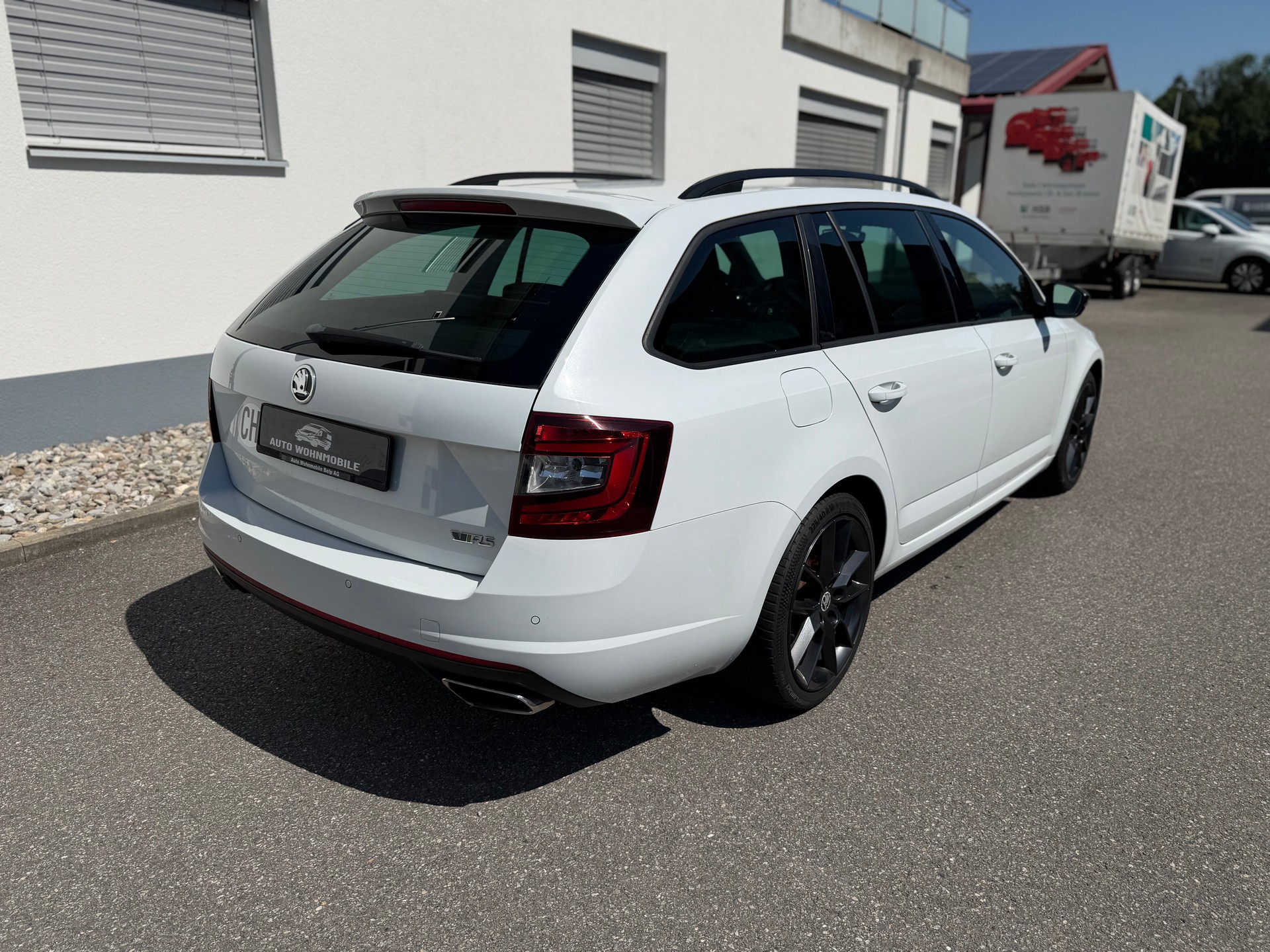 SKODA Octavia Combi 2.0 TSI RS-image-6