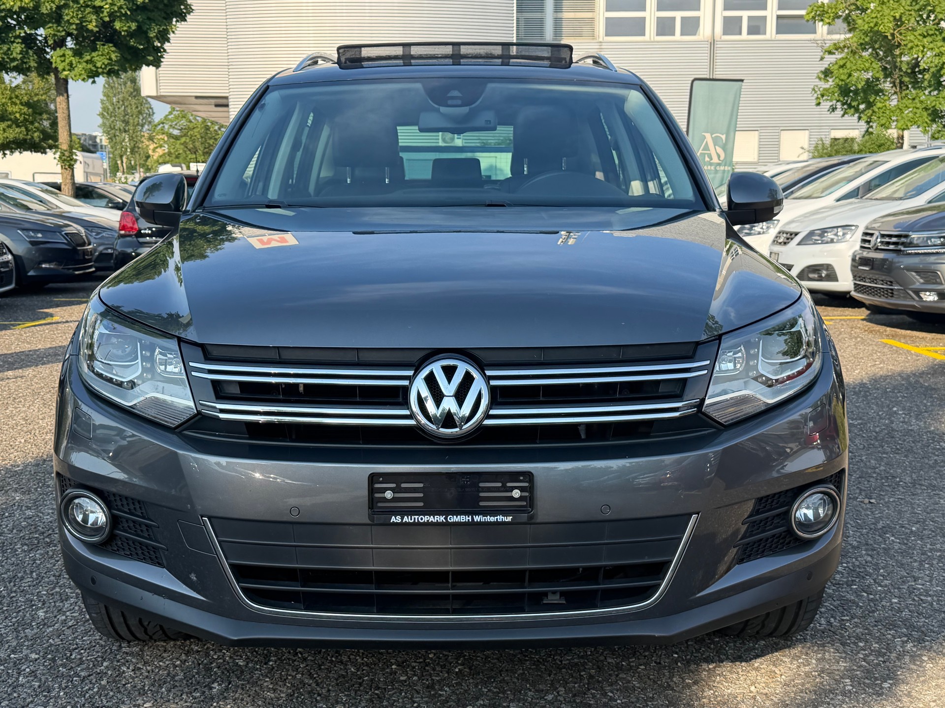 VW Tiguan 2.0 TDI Sport&Style 4Motion-image-1