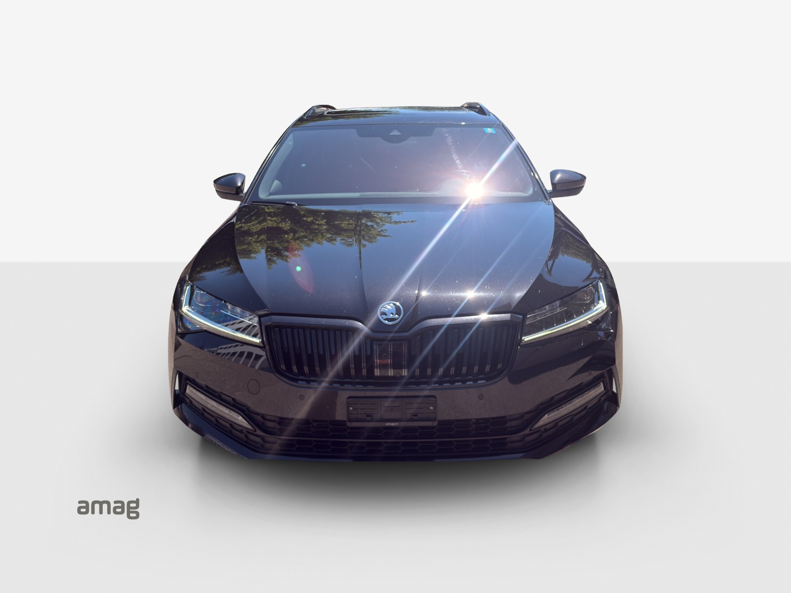 SKODA Superb Combi 2.0 TDi SportLine 4x4 DSG-image-6