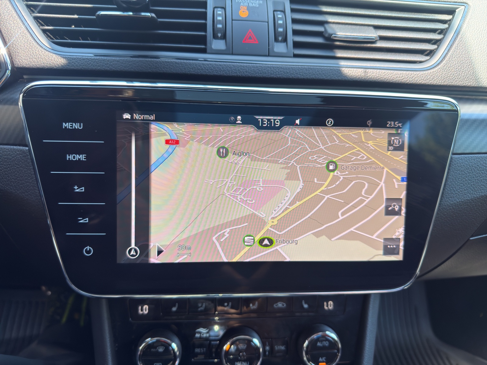 SKODA Superb Combi 2.0 TDi SportLine 4x4 DSG-image-13