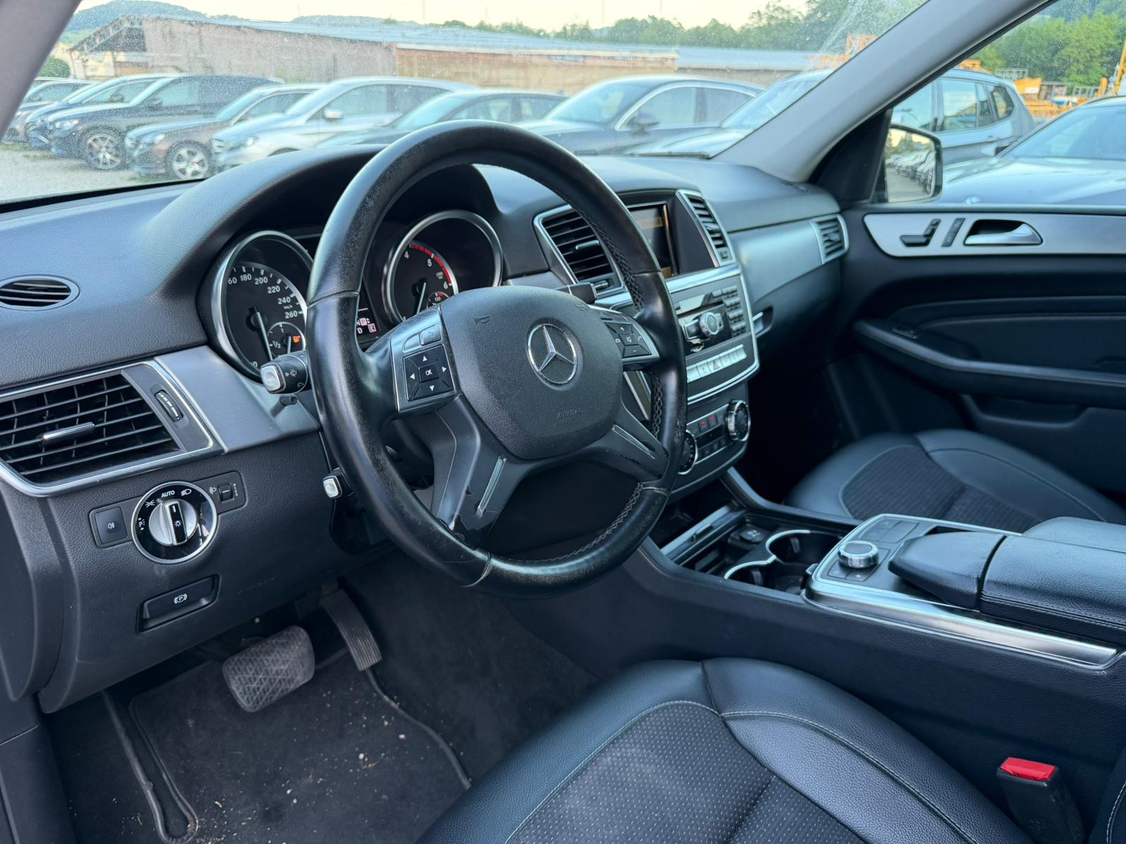 MERCEDES-BENZ ML 250 BlueTEC 4Matic 7G-Tronic-image-9