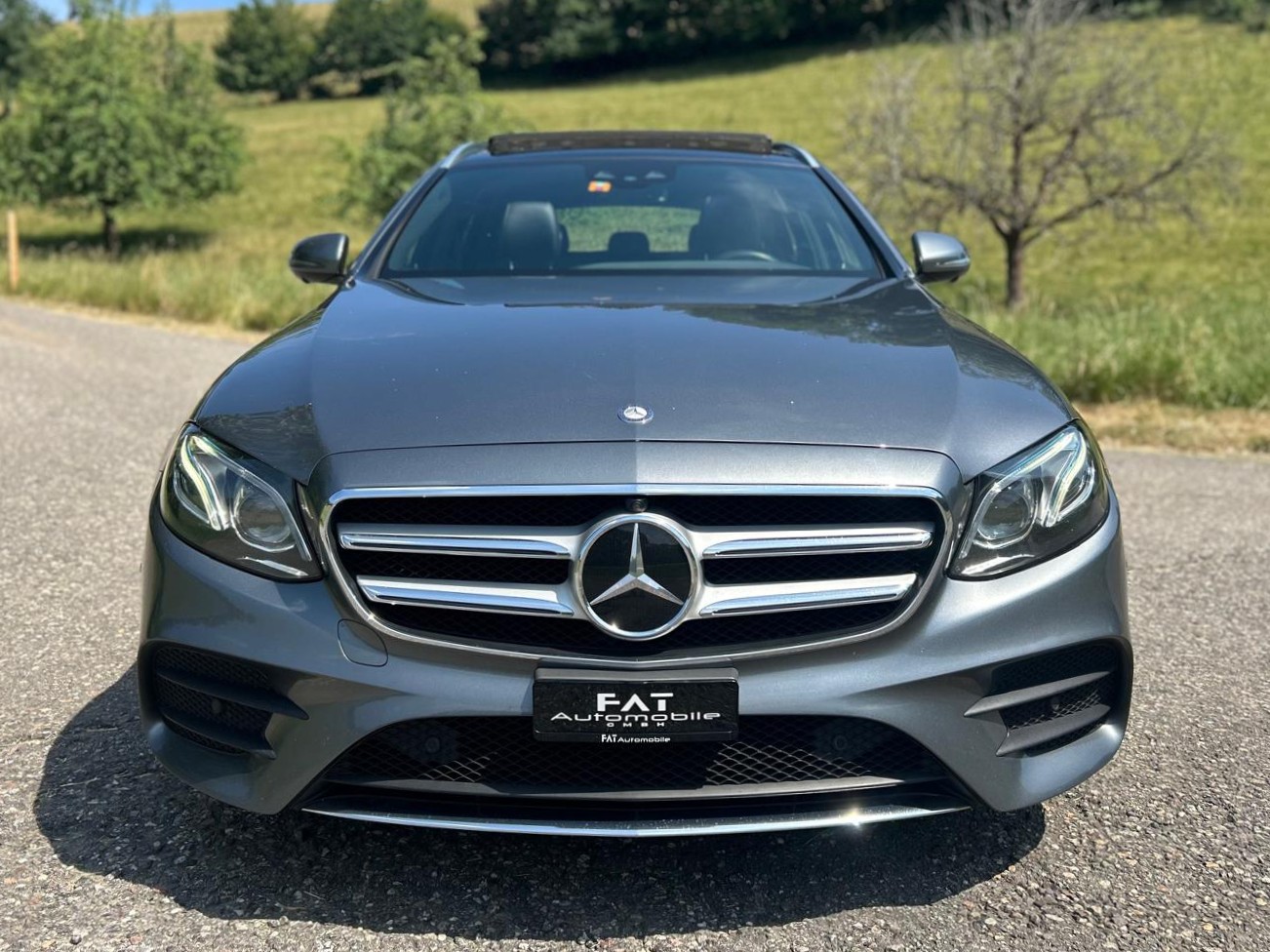MERCEDES-BENZ E 220 d AMG Line 9G-Tronic-image-7