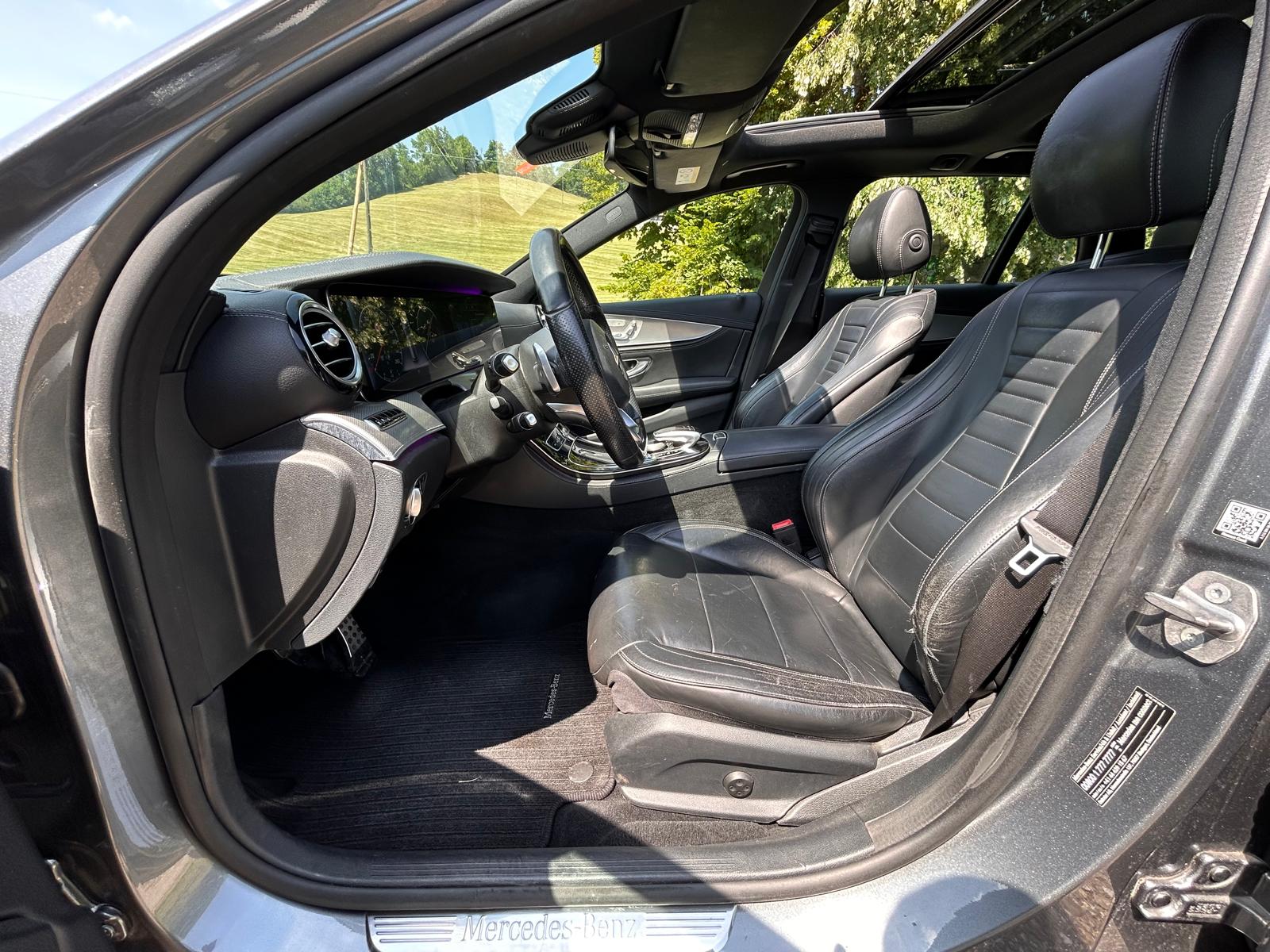 MERCEDES-BENZ E 220 d AMG Line 9G-Tronic-image-14