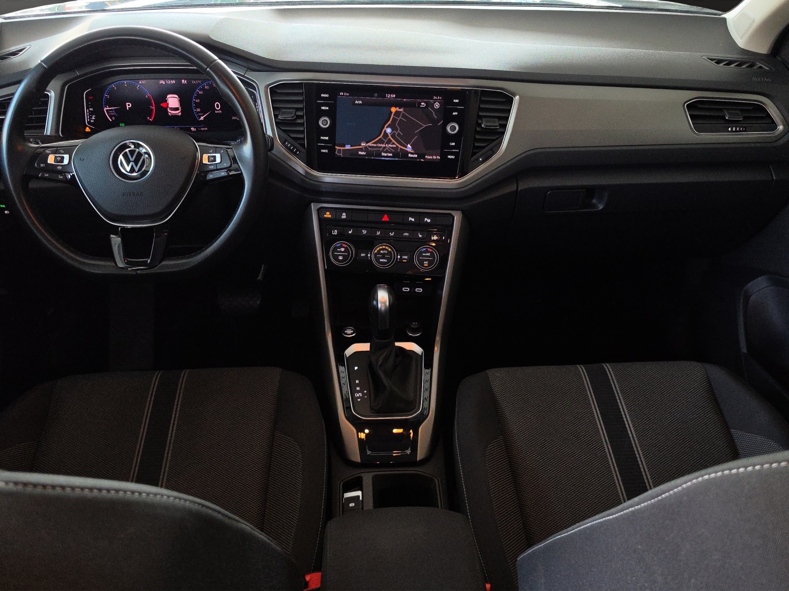 VW T-Roc 1.5 TSI EVO Advance DSG-image-12