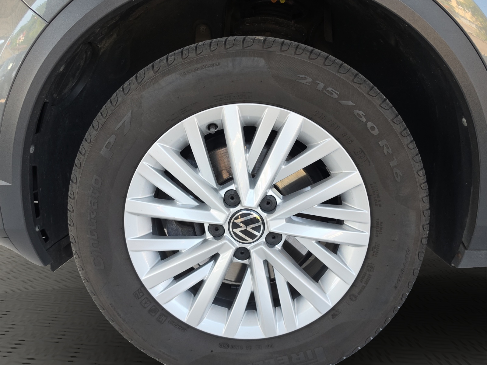 VW T-Roc 1.5 TSI EVO Advance DSG-image-16