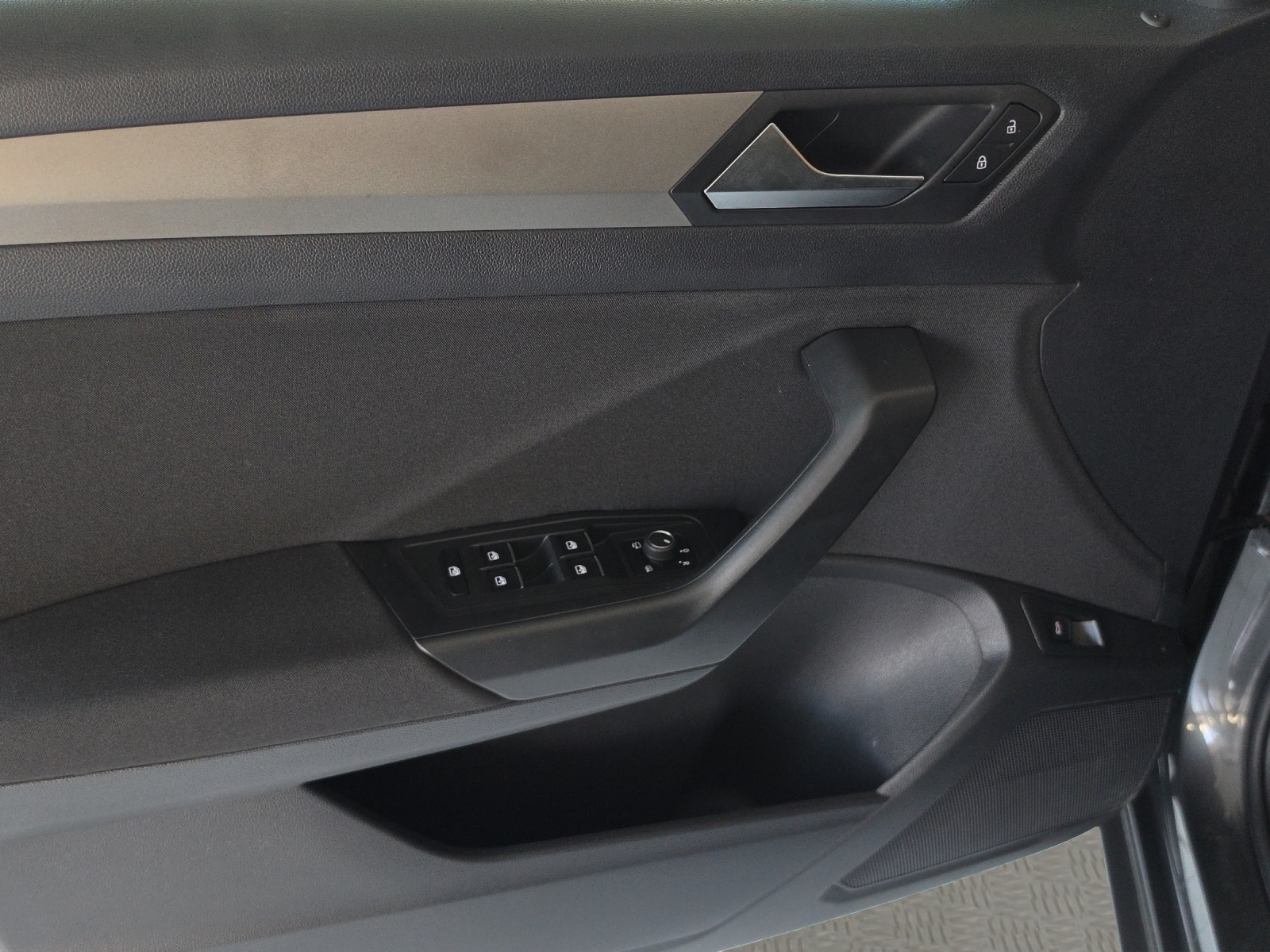 VW T-Roc 1.5 TSI EVO Advance DSG-image-10