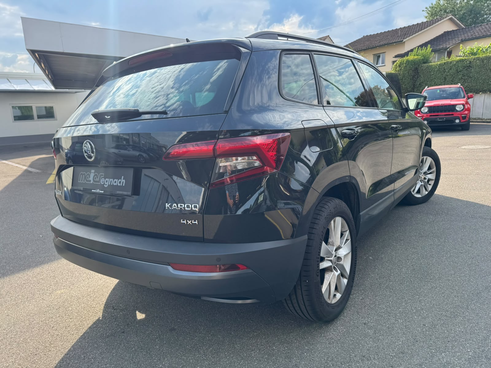 SKODA Karoq 2.0 TDI CR Smile 4x4 DSG-image-8