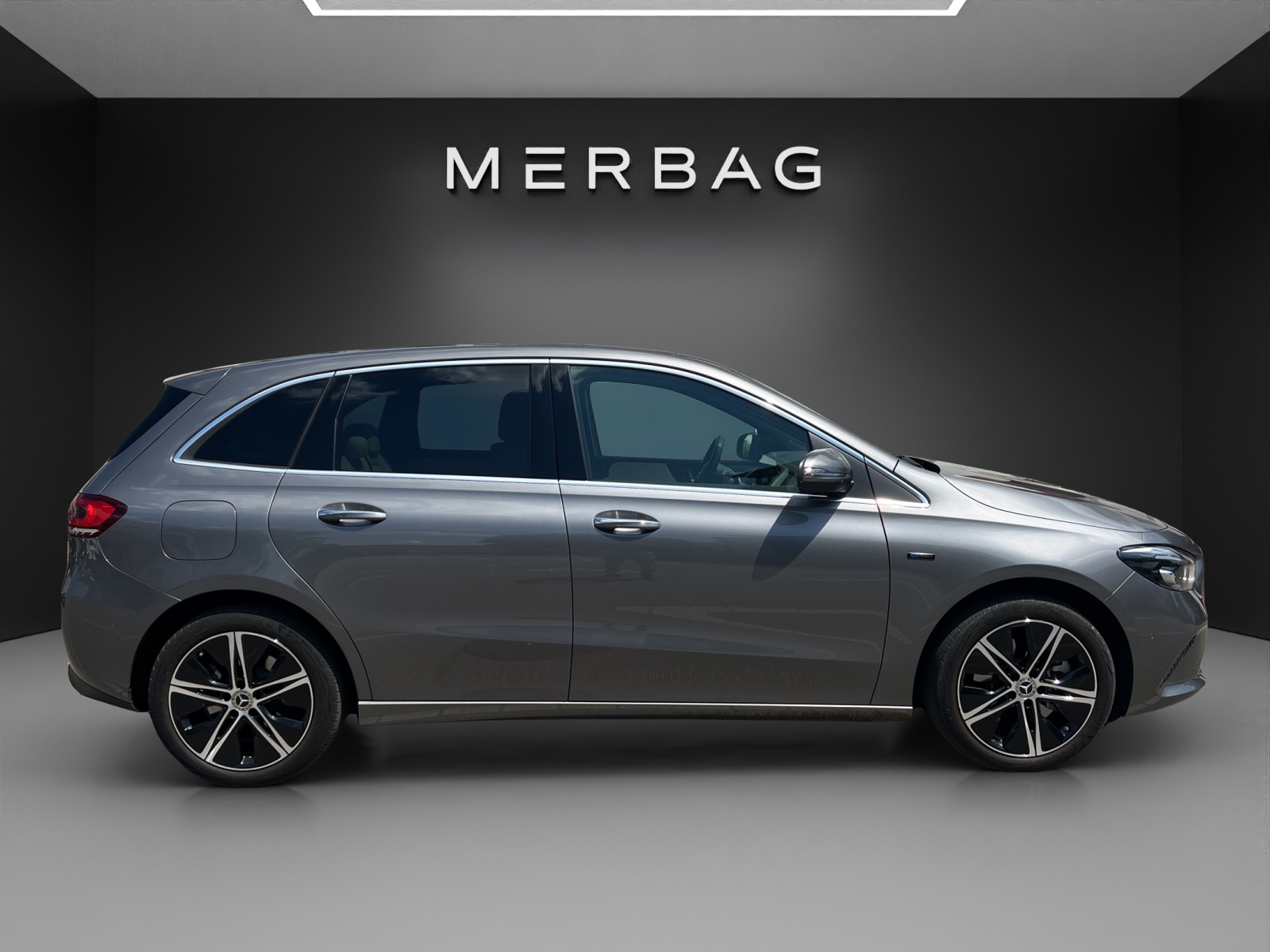 MERCEDES-BENZ B 250 e Progressive 8G-DCT-image-1