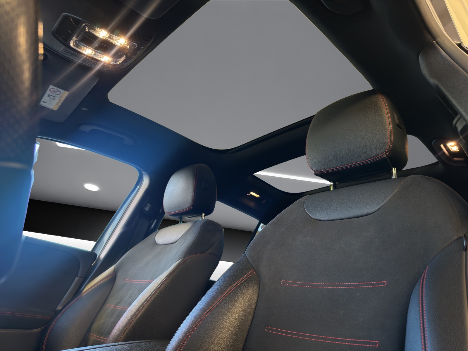 MERCEDES-BENZ EQB 350 4Matic-image-13
