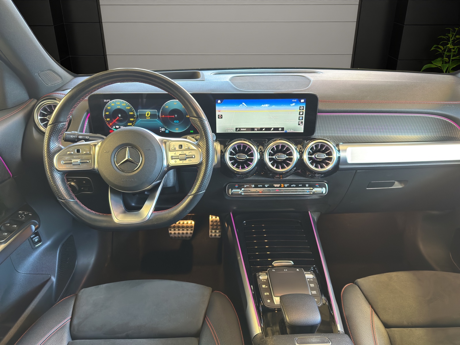 MERCEDES-BENZ EQB 350 4Matic-image-7