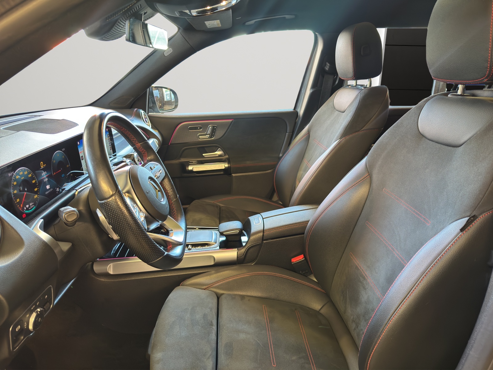 MERCEDES-BENZ EQB 350 4Matic-image-6