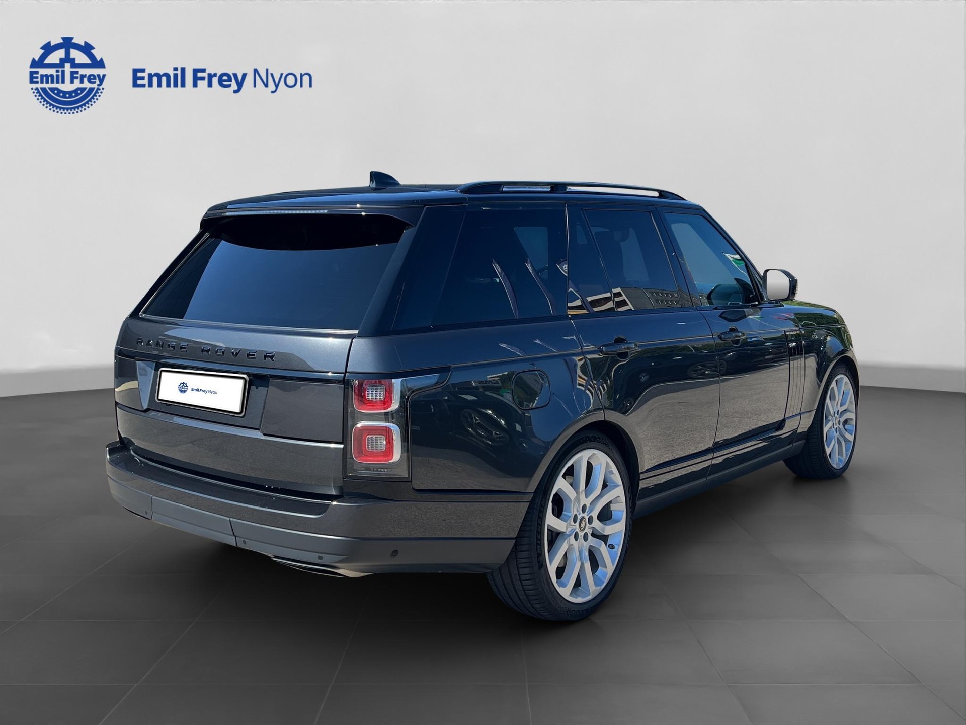 LAND ROVER Range Rover 4.4 SDV8 Autobiography-image-5