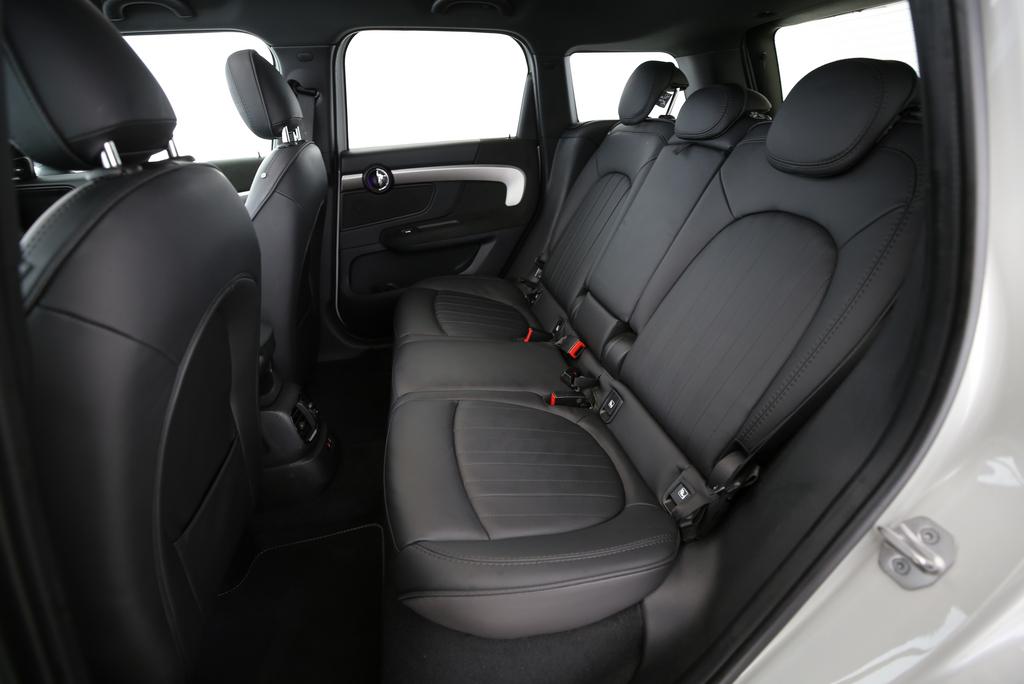 MINI Countryman F60 1.5i Cooper S E ALL4-image-10