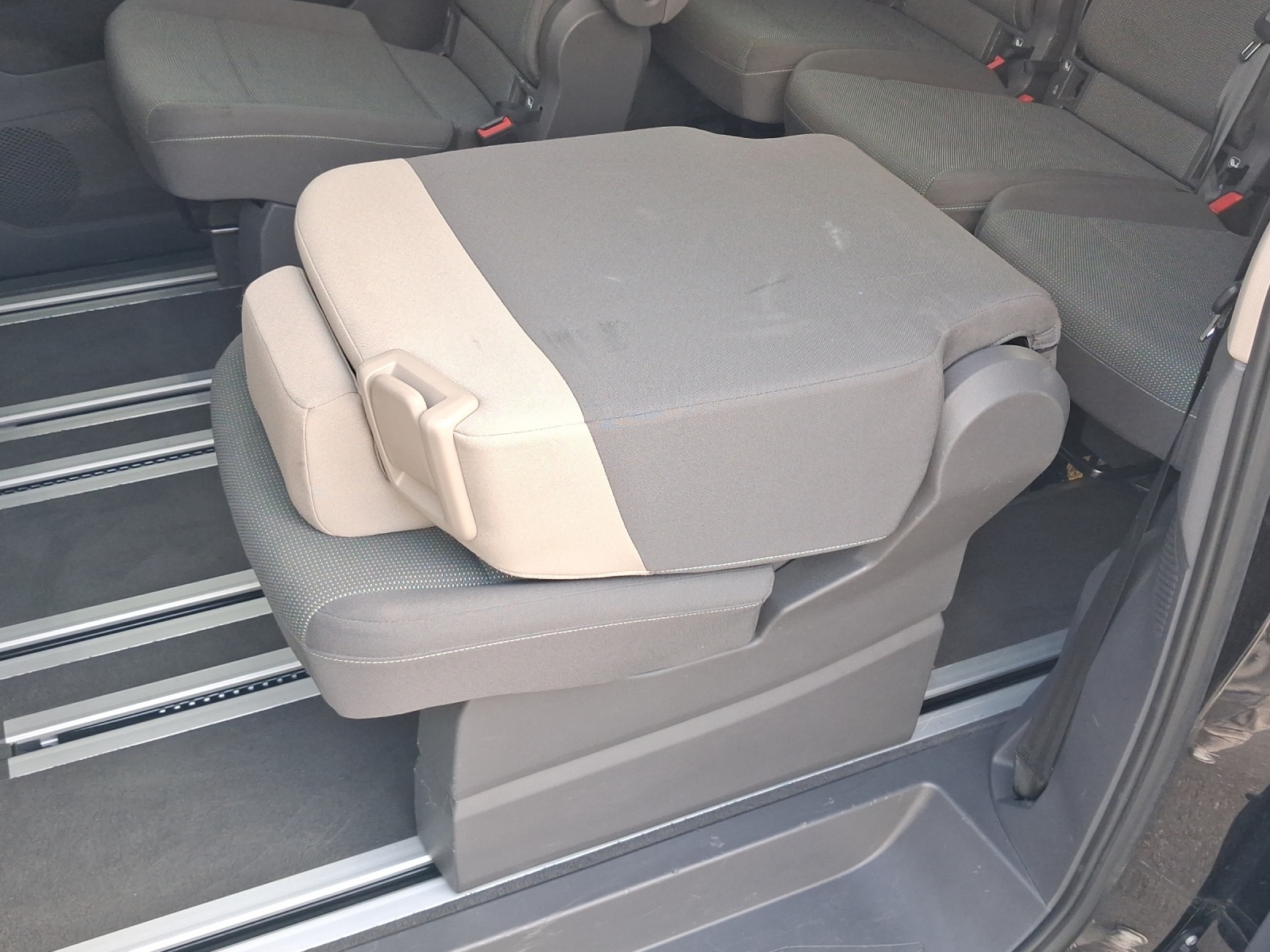 VW Multivan 1.4 eHybrid Life Energetic DSG-image-15