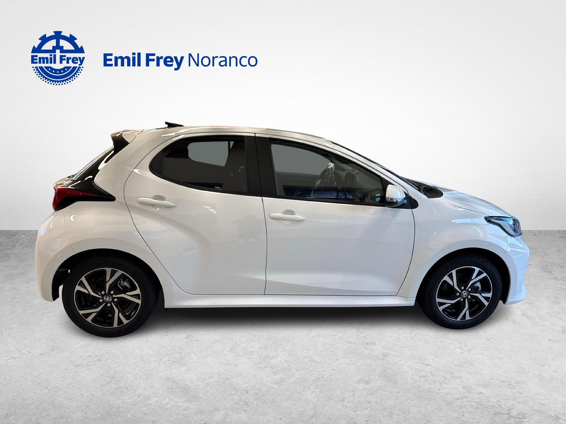 TOYOTA Yaris 1.5 VVT-i HSD Trend-image-5