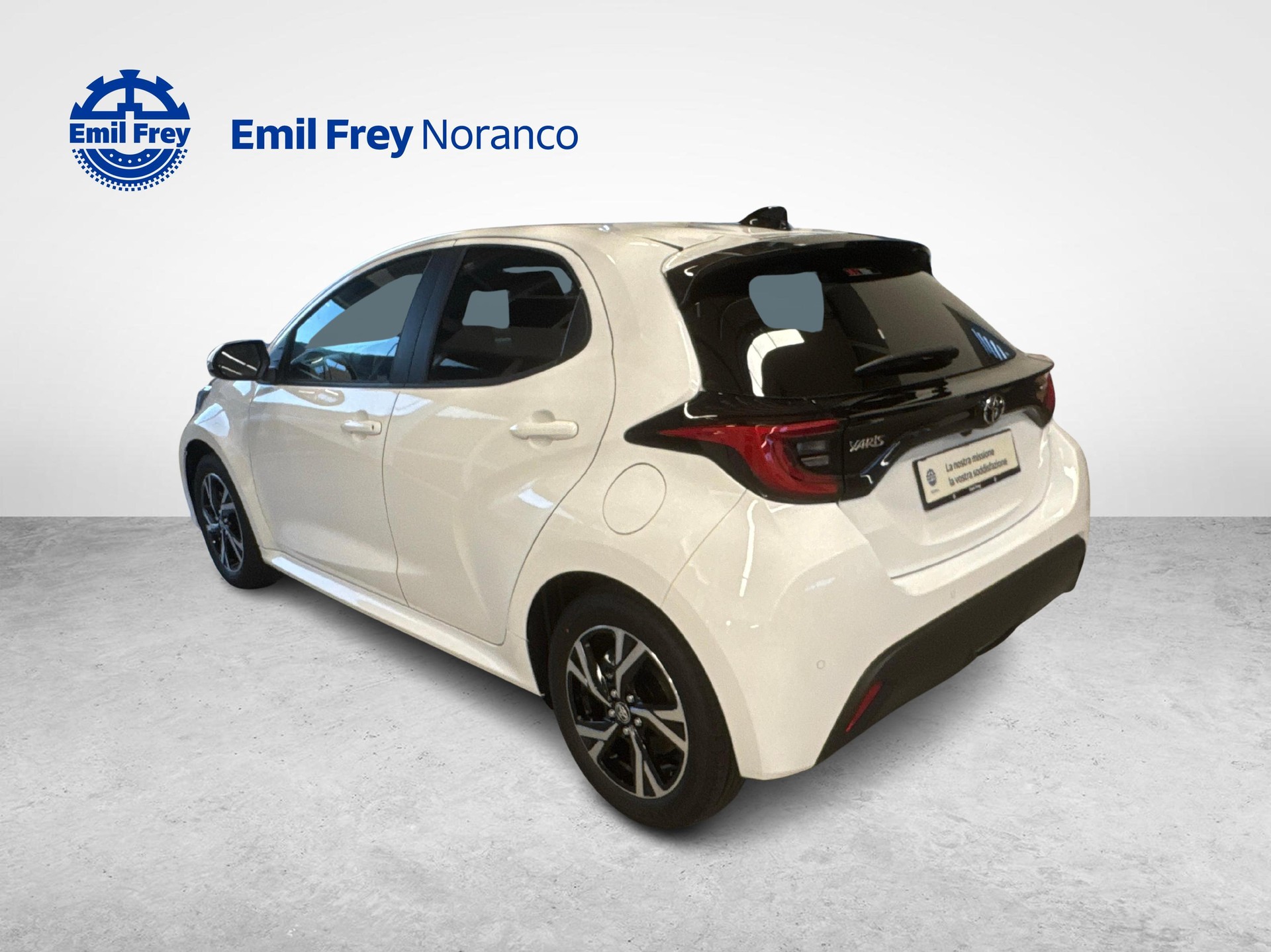 TOYOTA Yaris 1.5 VVT-i HSD Trend-image-2