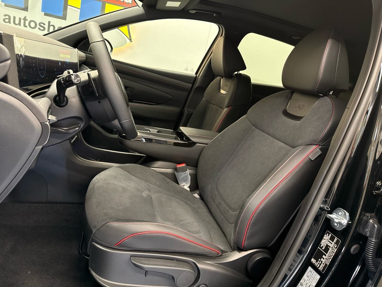 HYUNDAI Tucson 1.6 TGDI N-Line 4WD DCT-image-3