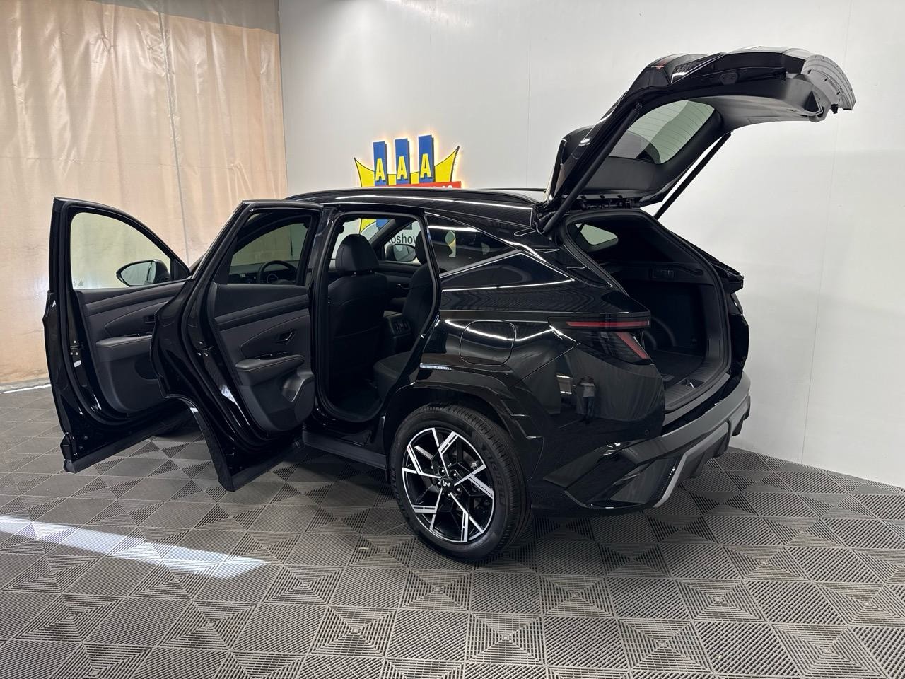 HYUNDAI Tucson 1.6 TGDI N-Line 4WD DCT-image-14