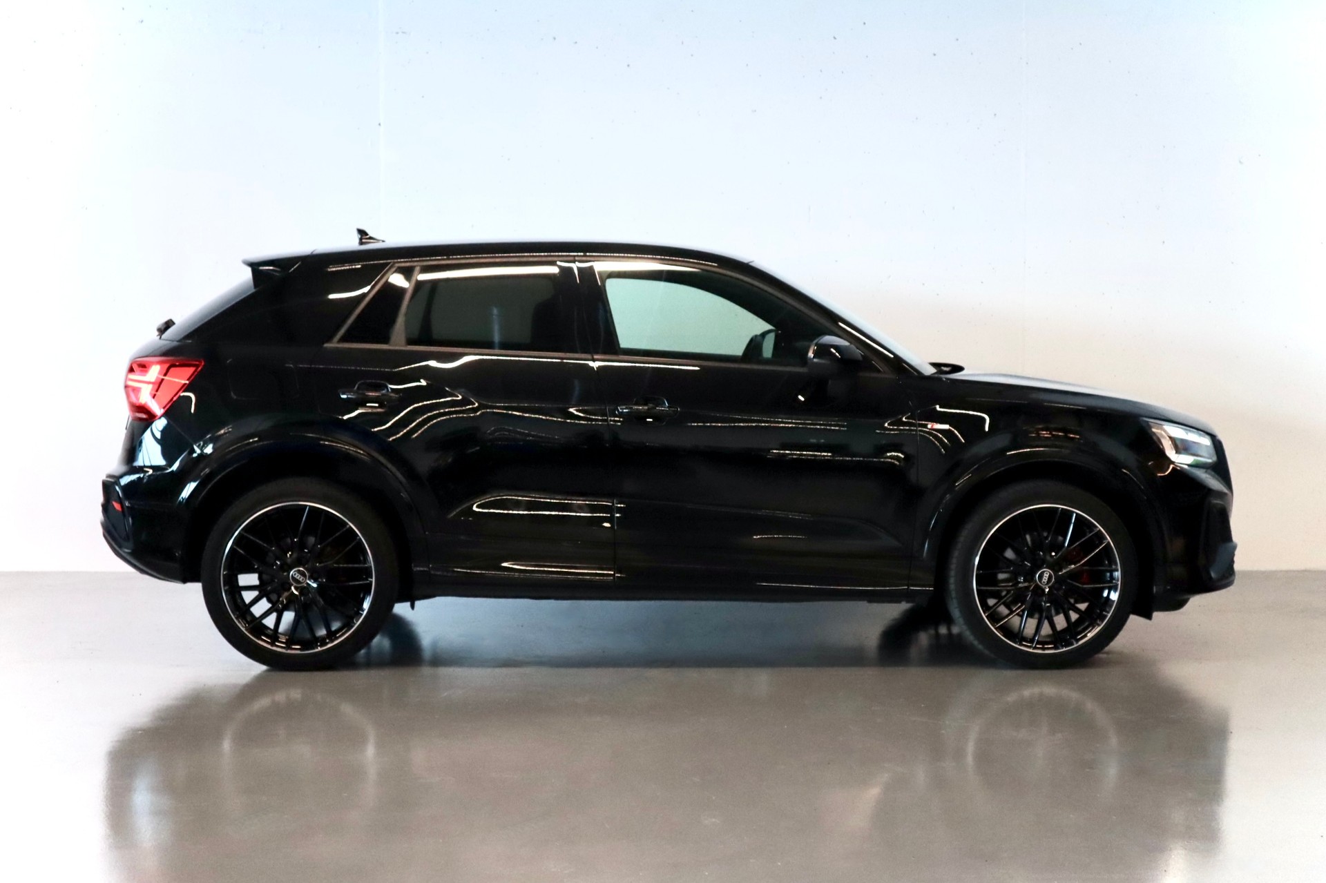 AUDI Q2 40 TFSI S line Attraction quattro S-tronic | CH-FZG-image-3