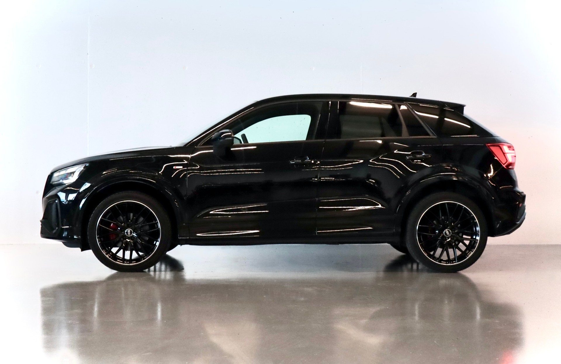 AUDI Q2 40 TFSI S line Attraction quattro S-tronic | CH-FZG-image-1