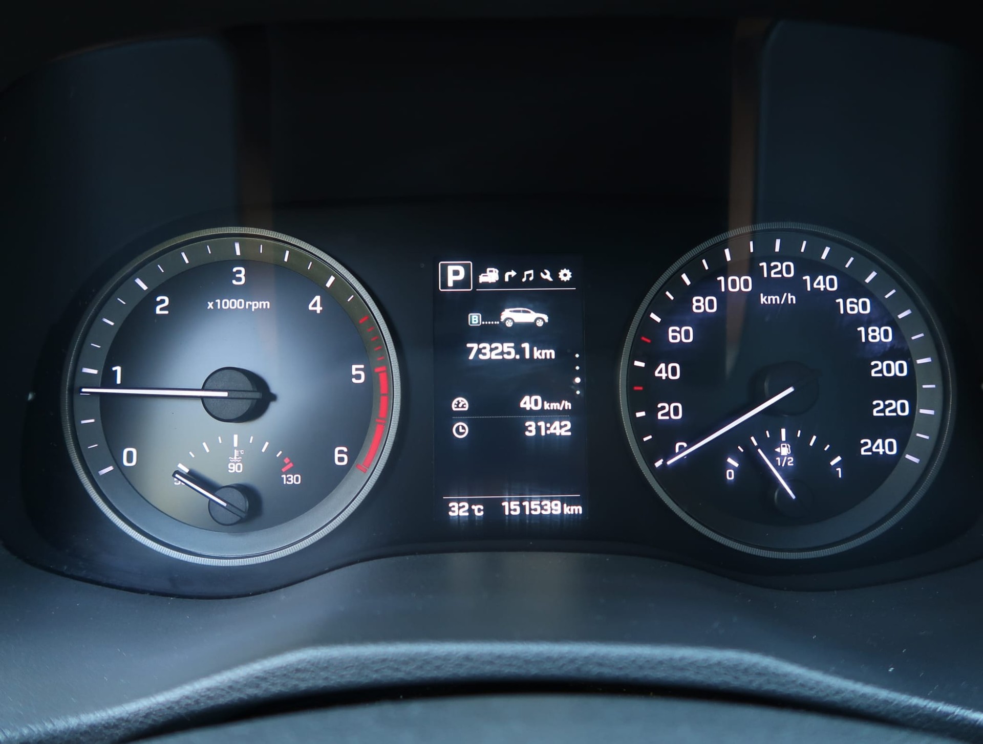 HYUNDAI Tucson 2.0 CRDI Vertex4WD-image-17