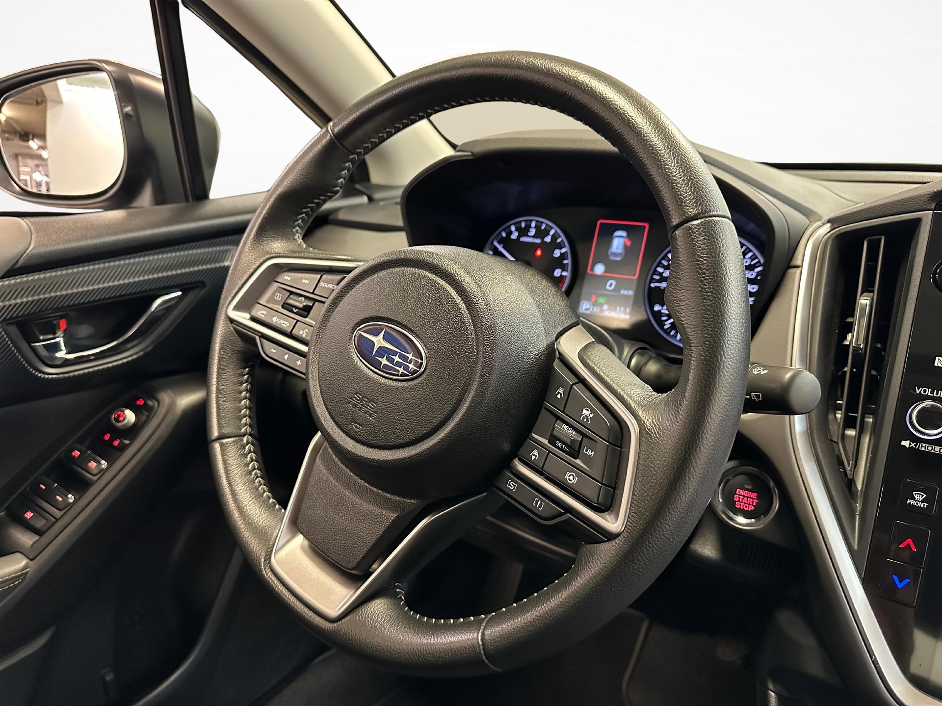 SUBARU Crosstrek 2.0i e-Boxer Luxury-image-6