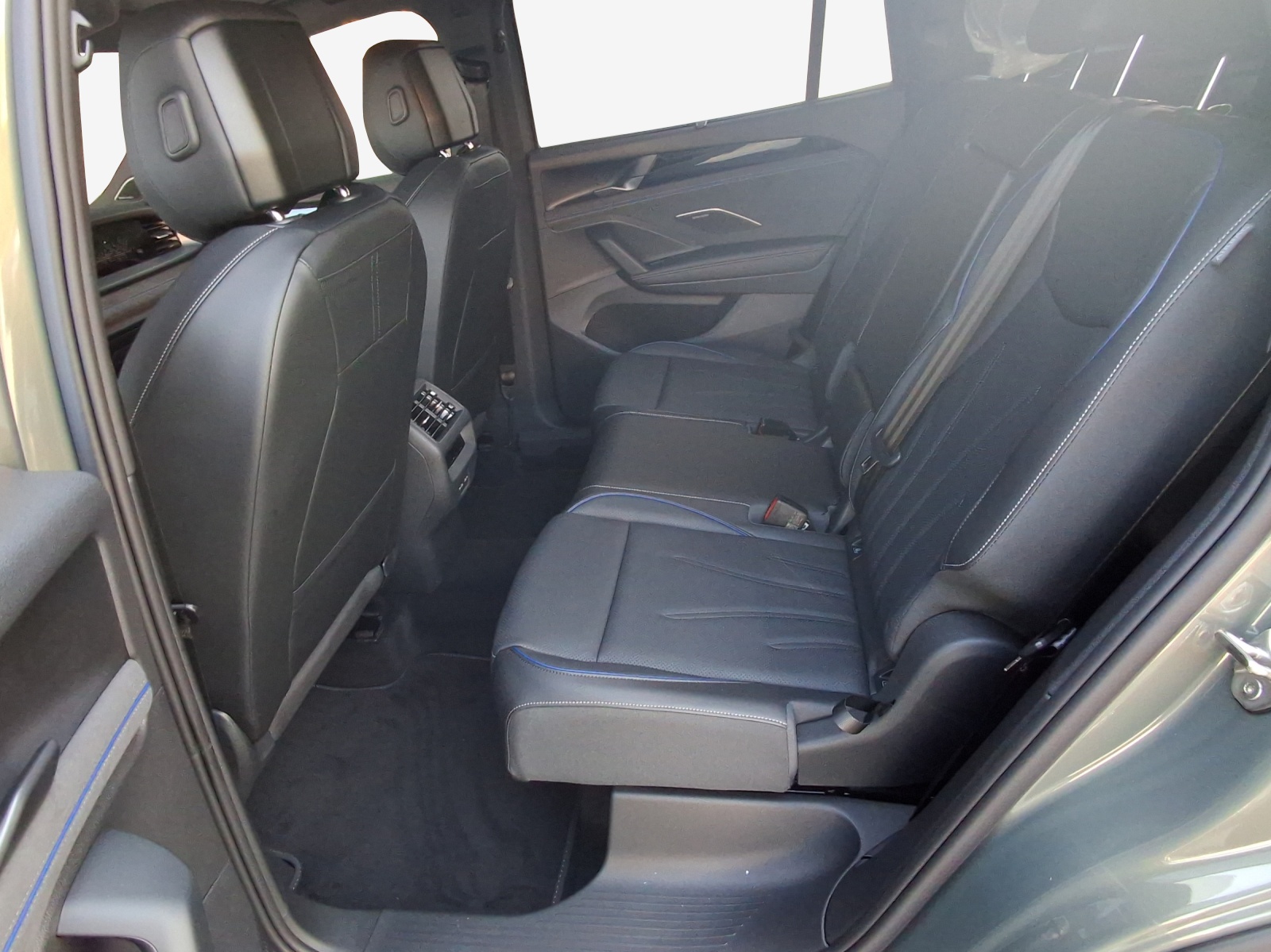 VW Tayron 2.0 TSI R-Line DSG 4Motion-image-11