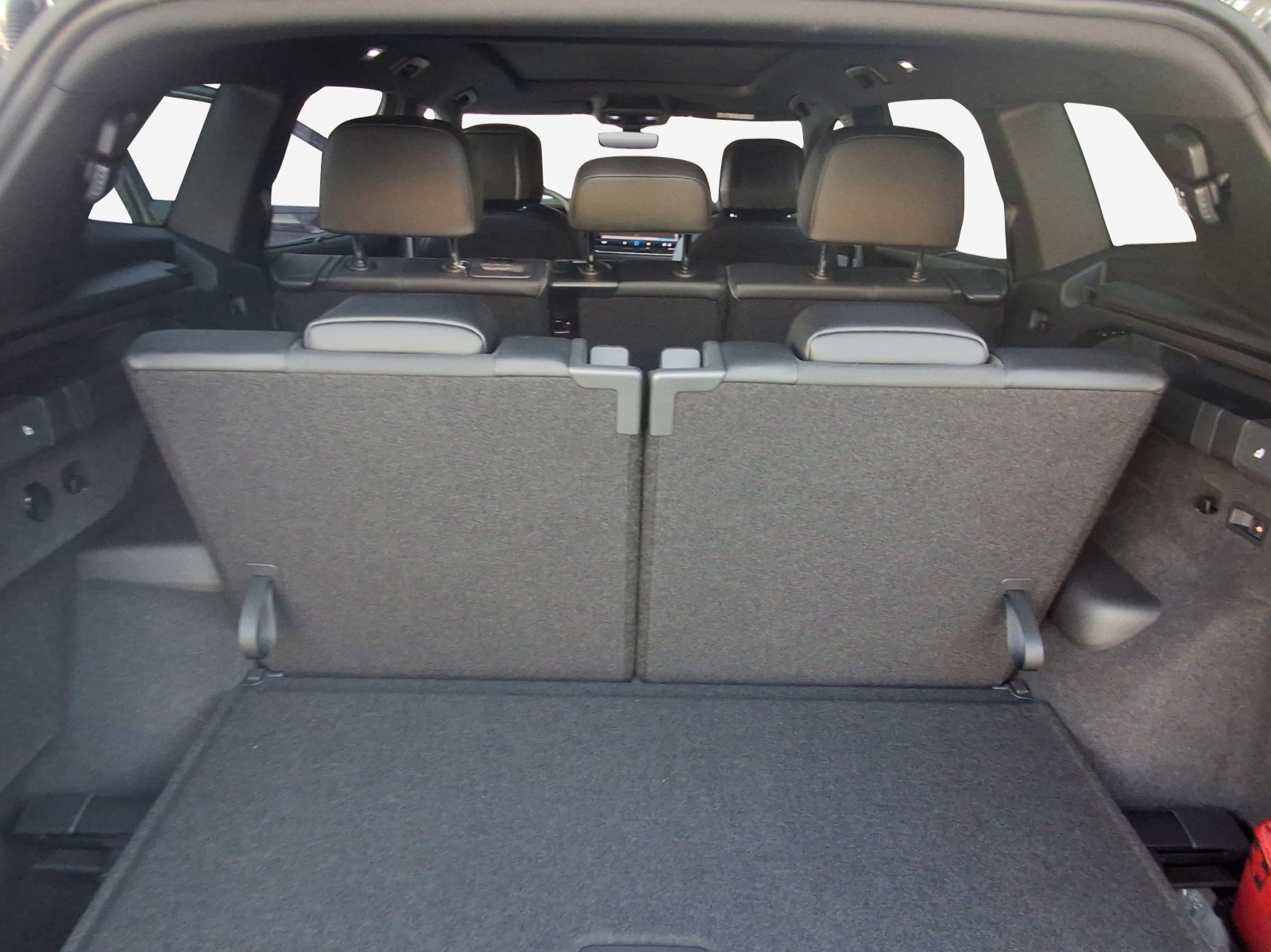 VW Tayron 2.0 TSI R-Line DSG 4Motion-image-12