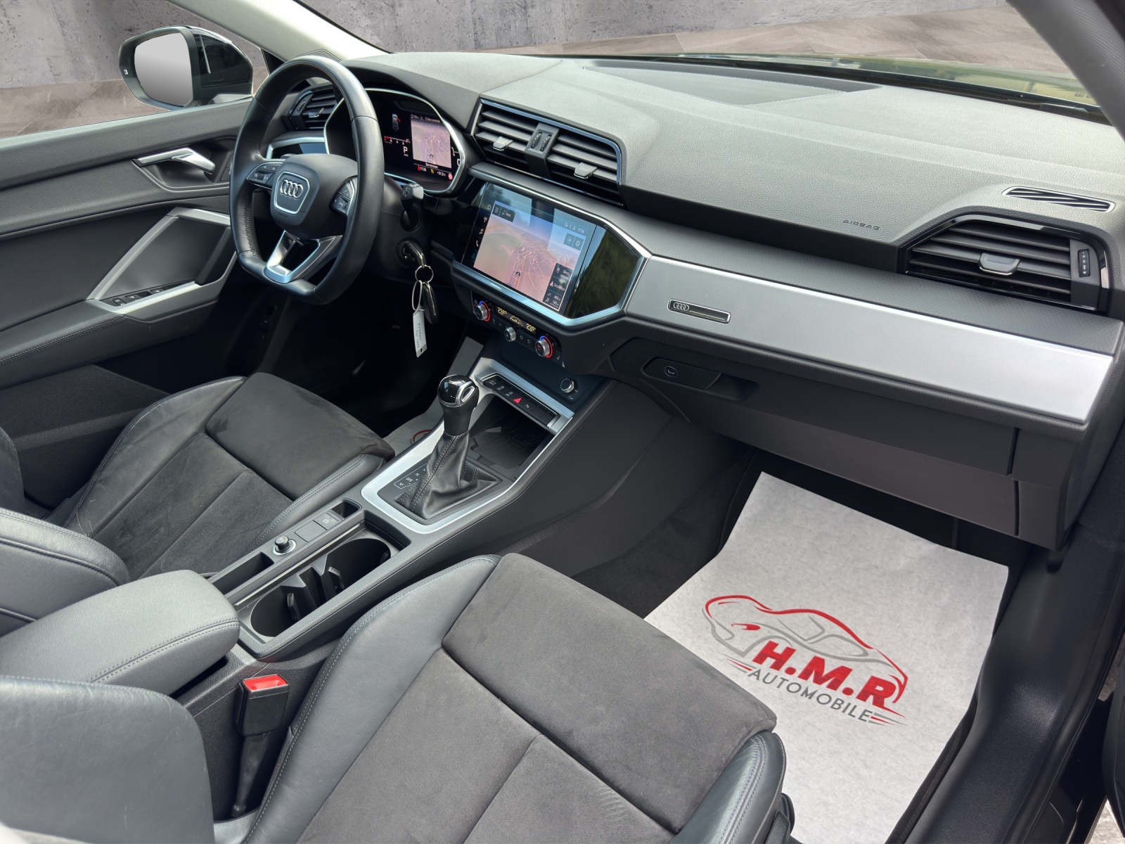 AUDI Q3 Sportback 35 TFSI Attraction S-tronic-image-10