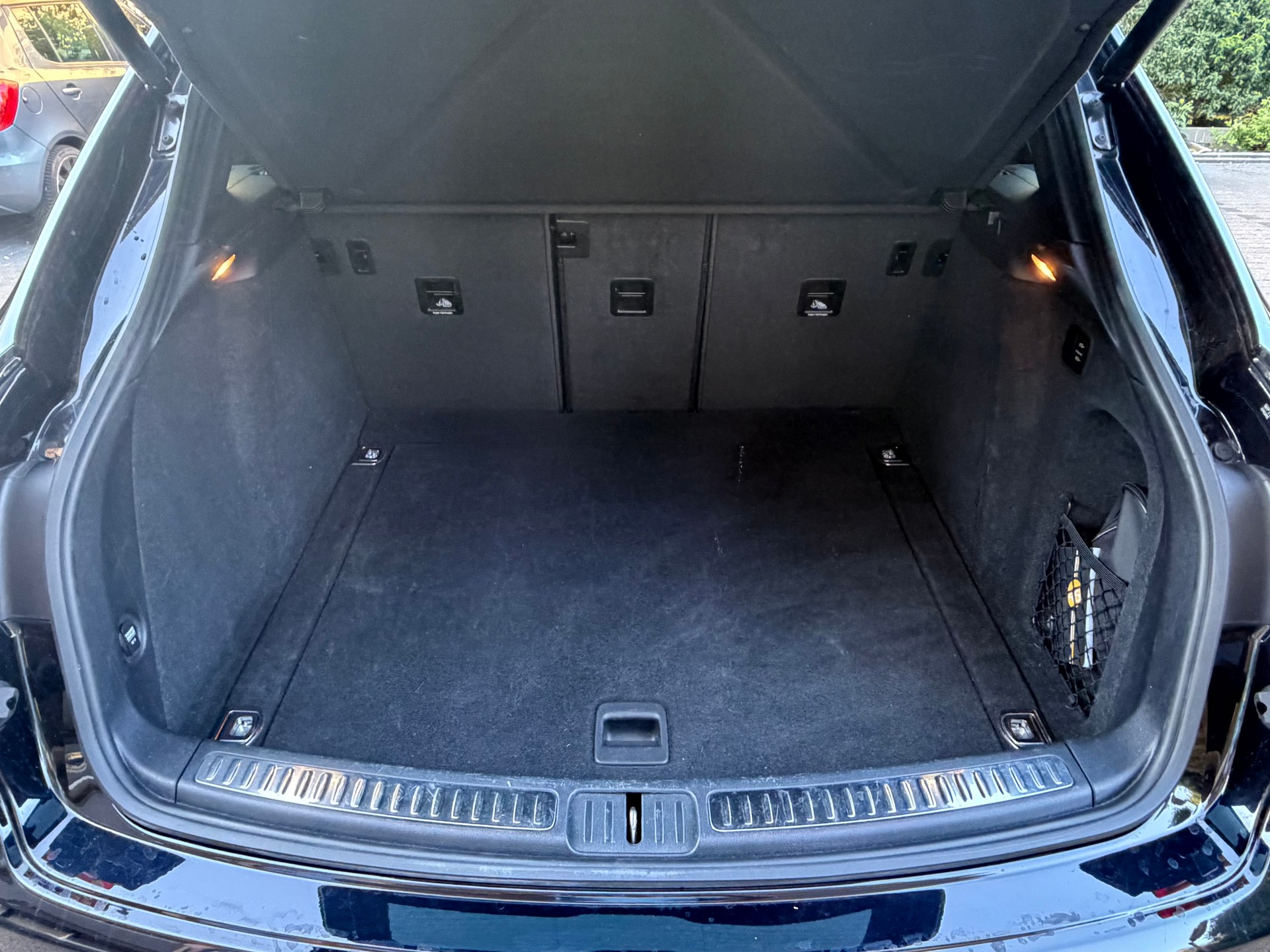 PORSCHE Macan Turbo-image-7