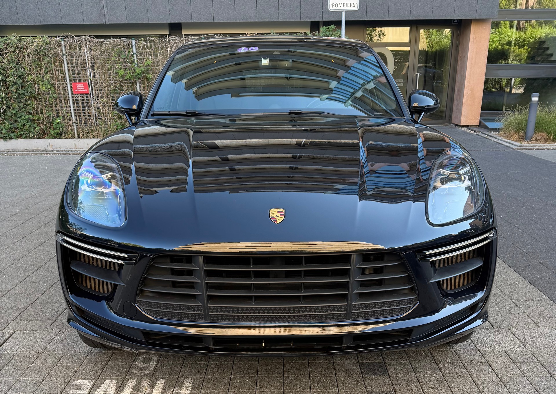 PORSCHE Macan Turbo-image-0
