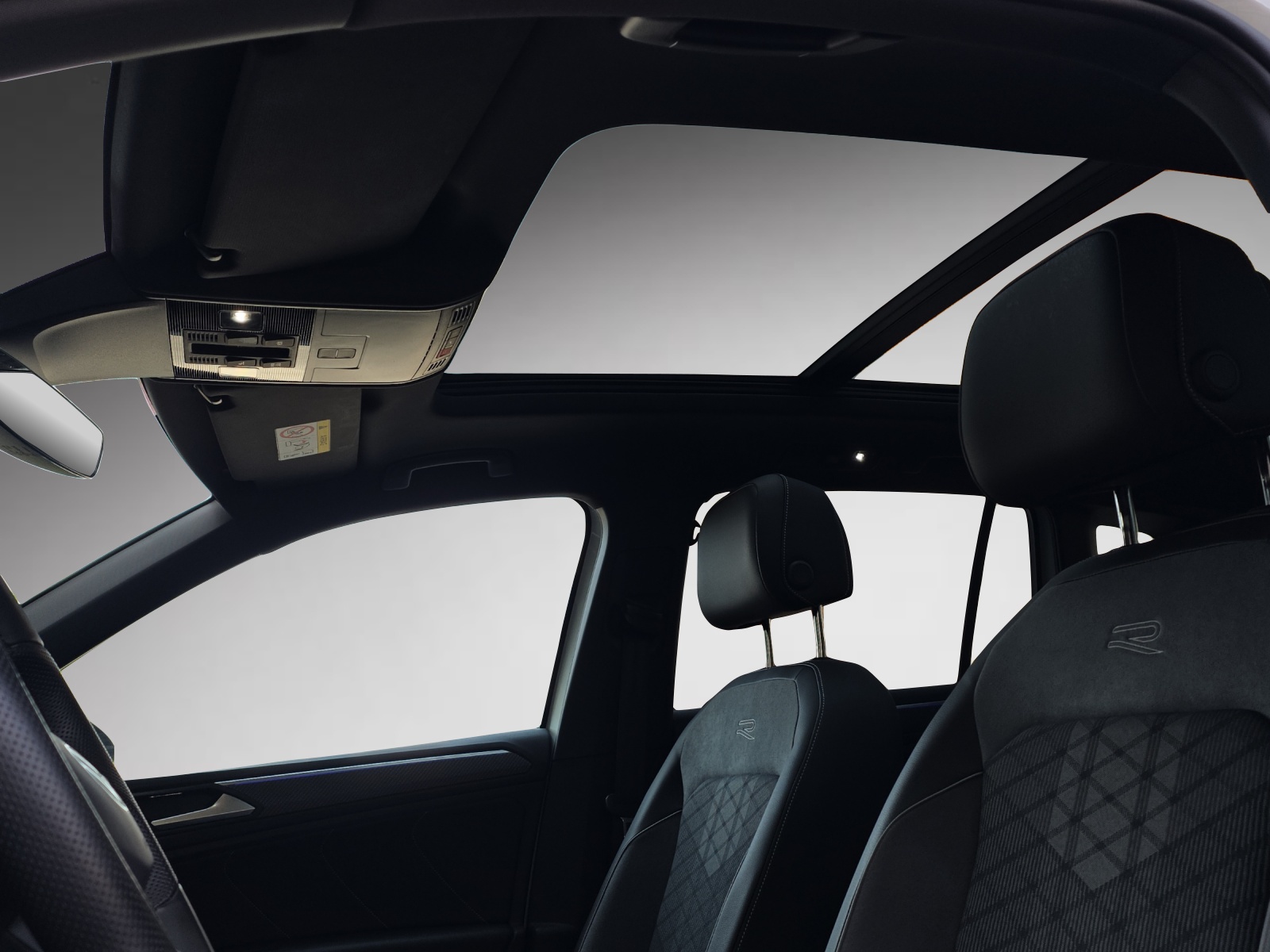 VW Tiguan 2.0TSI R-Line 4Motion DSG-image-11